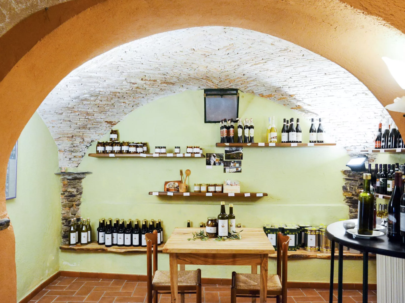 San Giuseppe (VLO210)-Inside