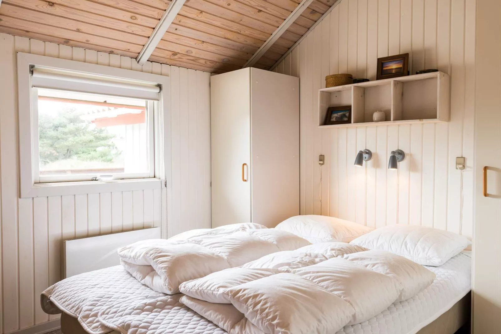 6 person holiday home in Hvide Sande