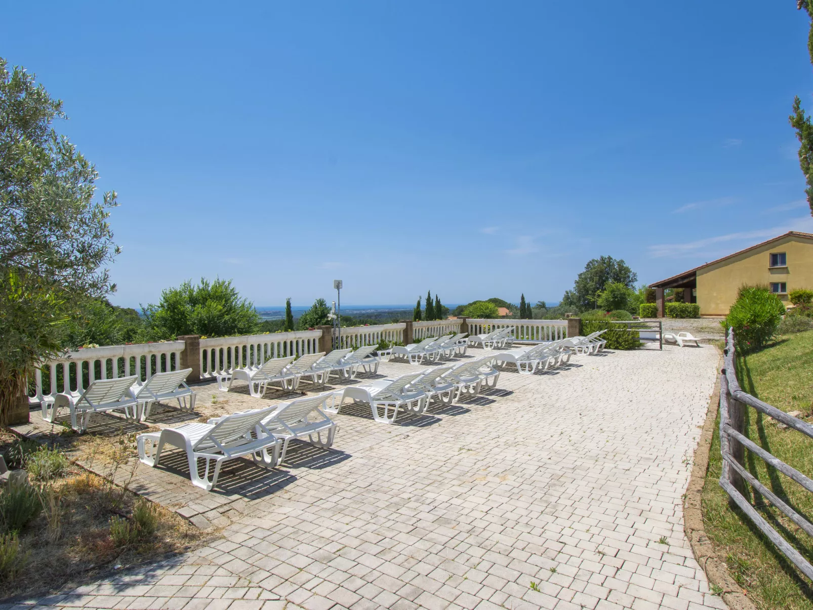 Il Felciaione-Outside