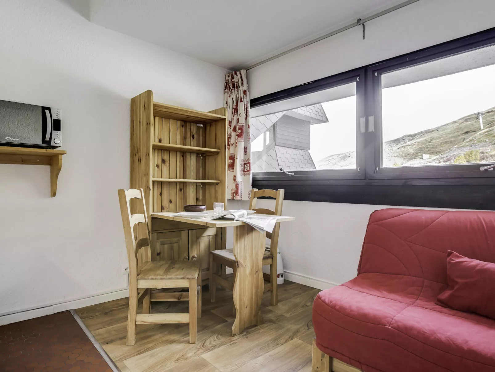 Brelins Les Combes 942-Inside