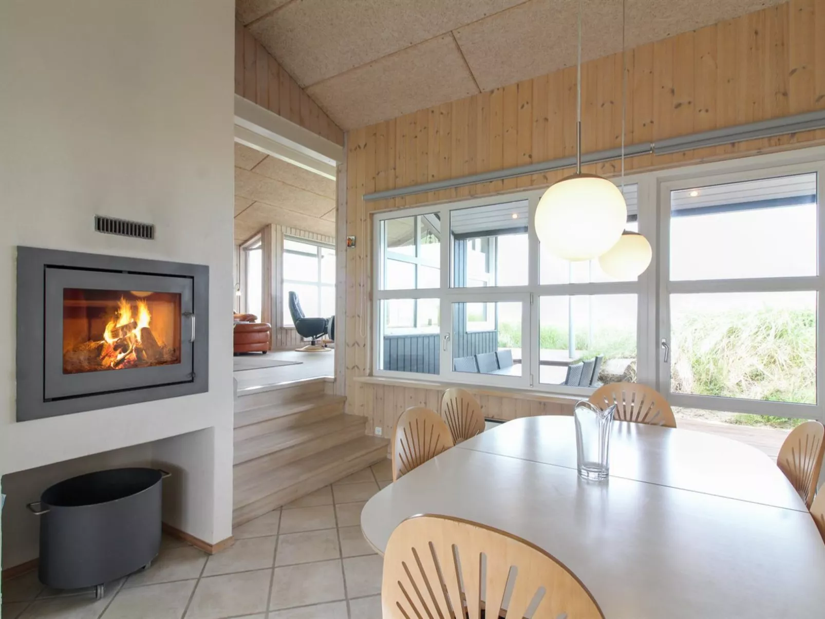 "Edwin" - 400m from the sea-Inside