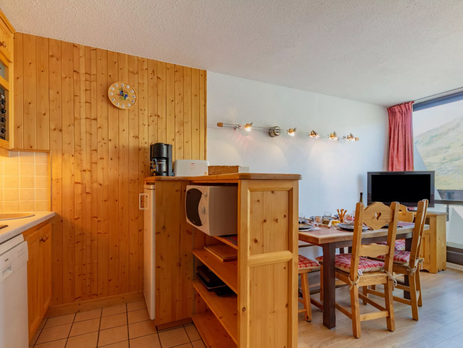 Brelin La Challe 832-Dedans