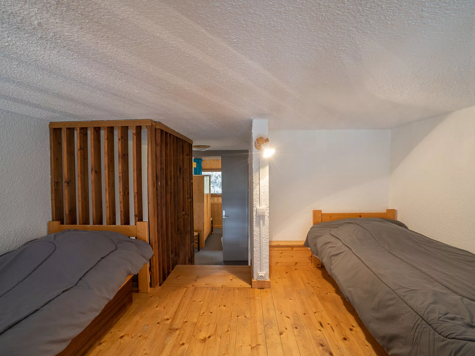 Brelin Danchet 1026-Dedans