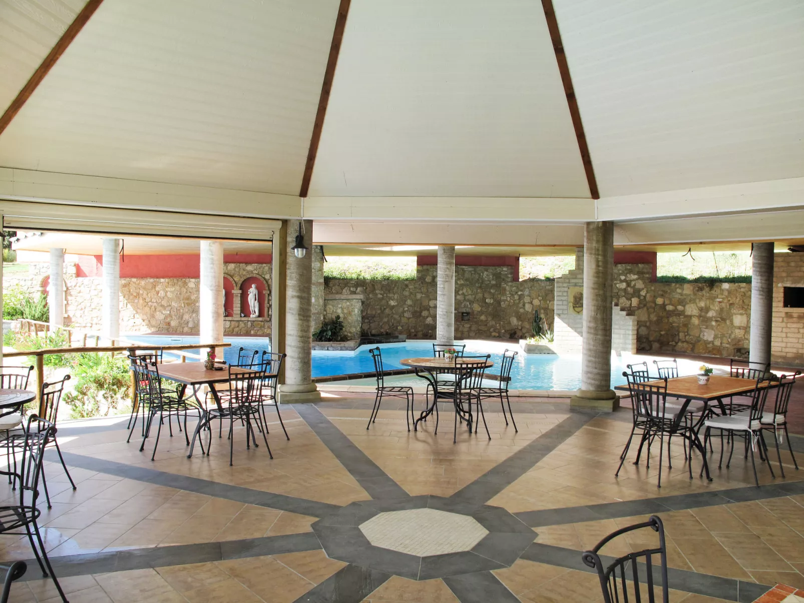 Il Felciaione-Inside