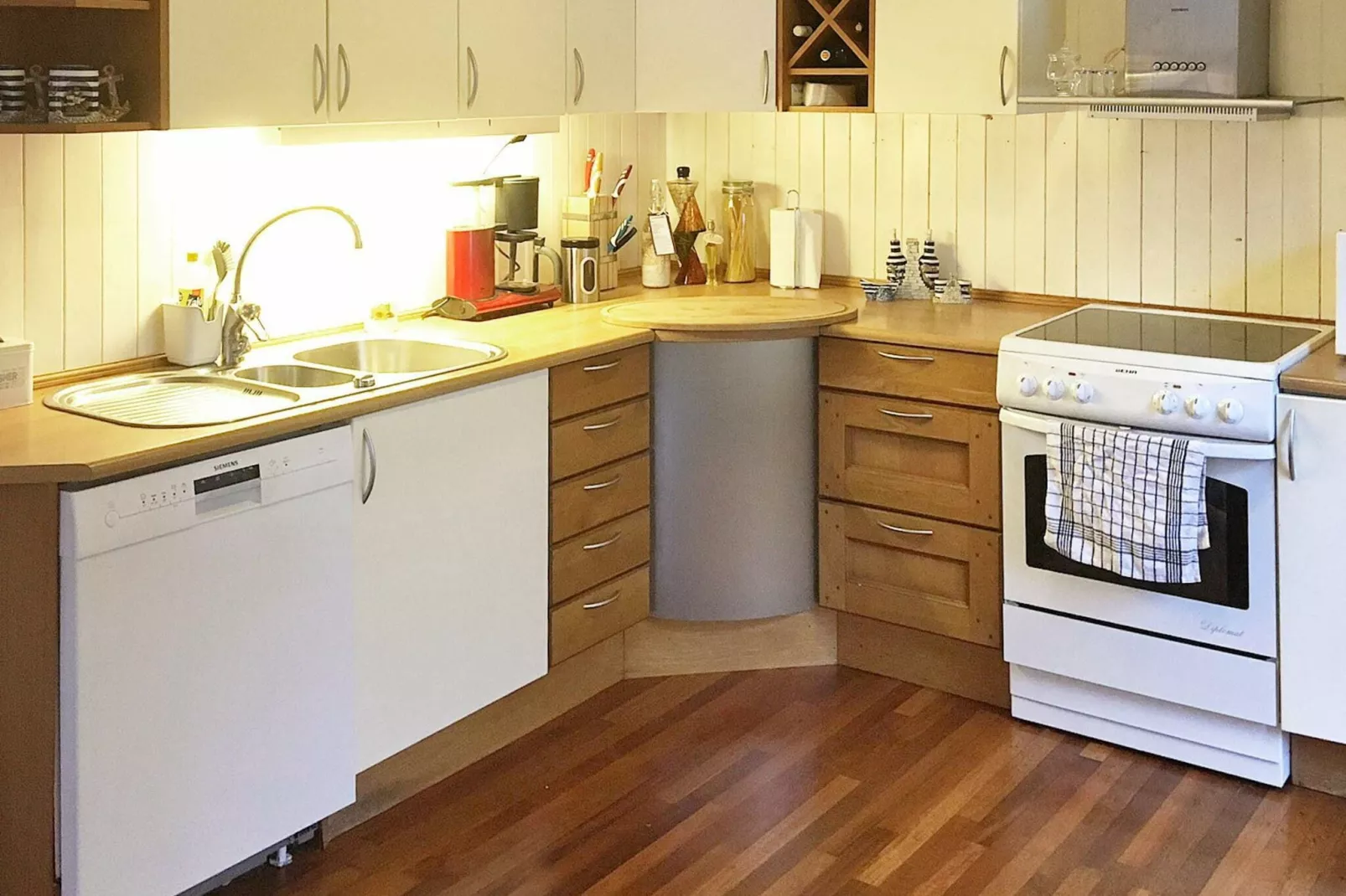 7 person holiday home in Høvåg-Indoor