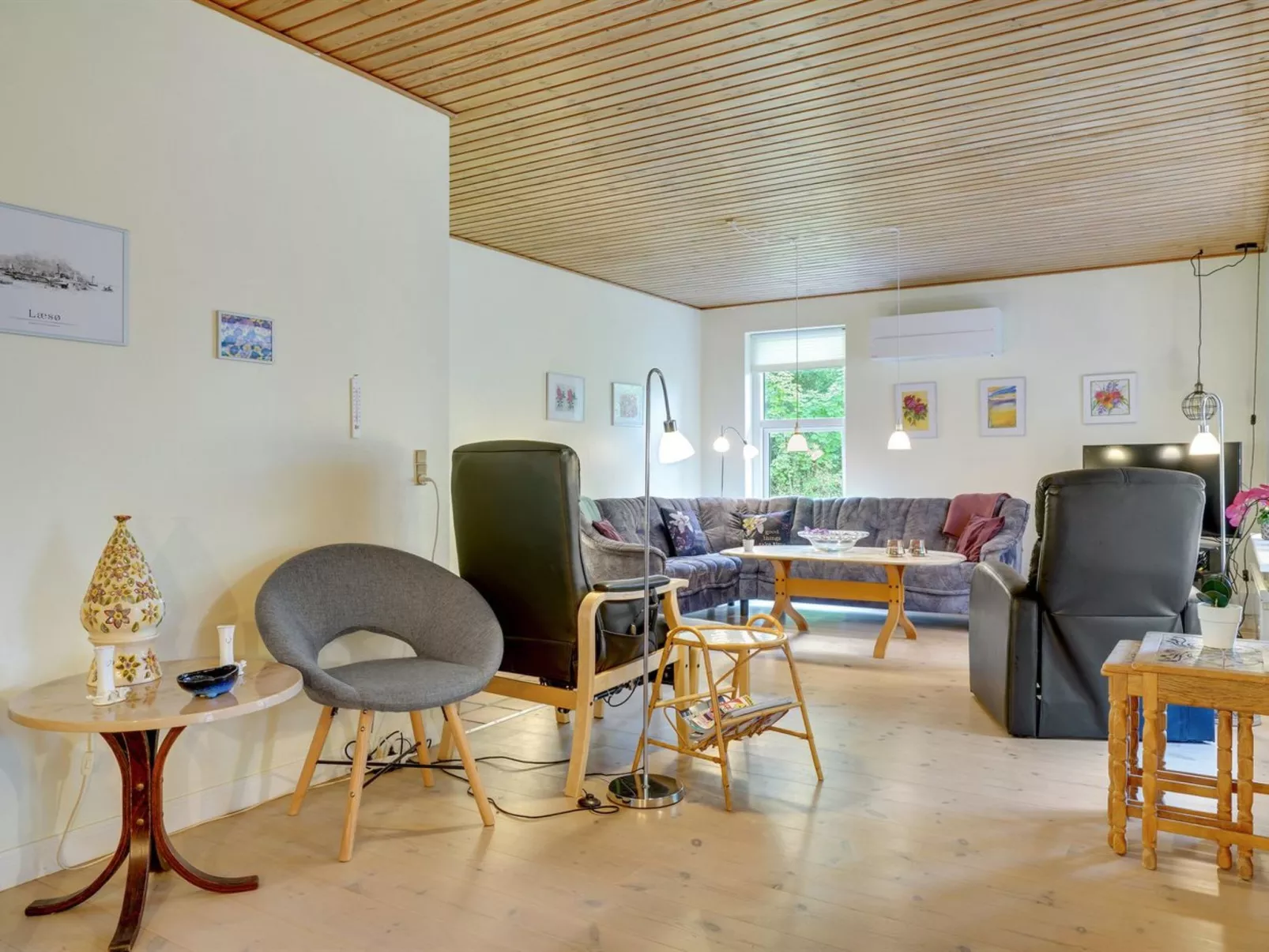 "Maksimilian" - 1.5km from the sea-Inside