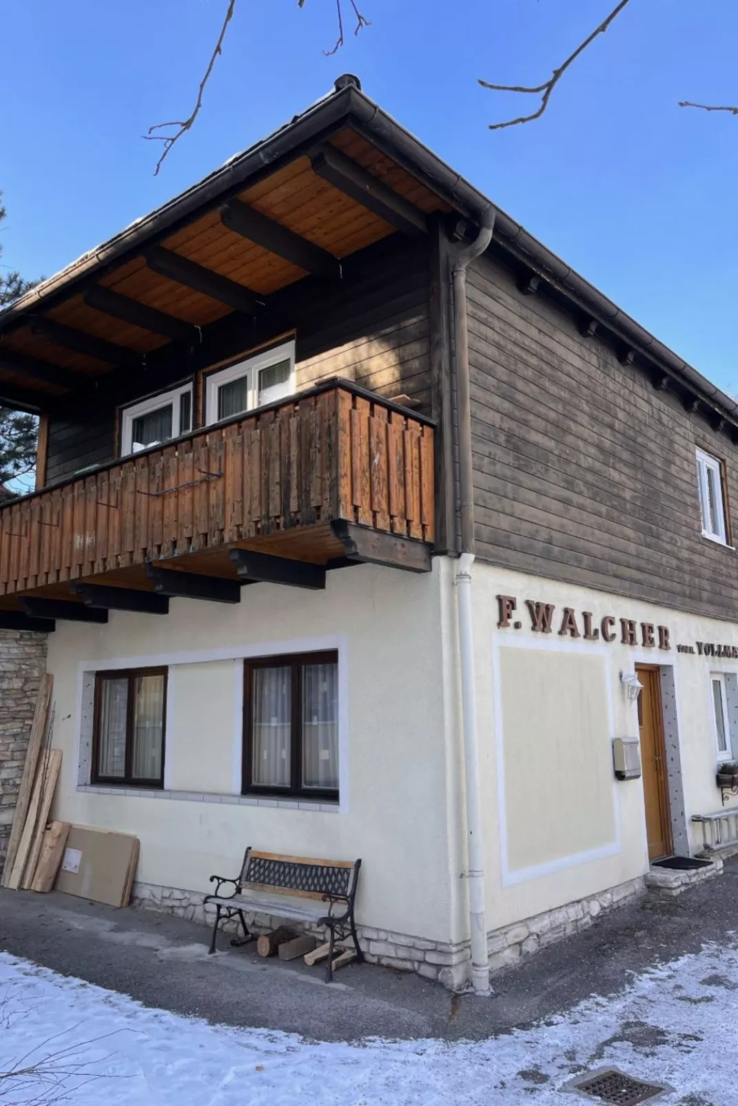 Dachsteingasse-Draußen