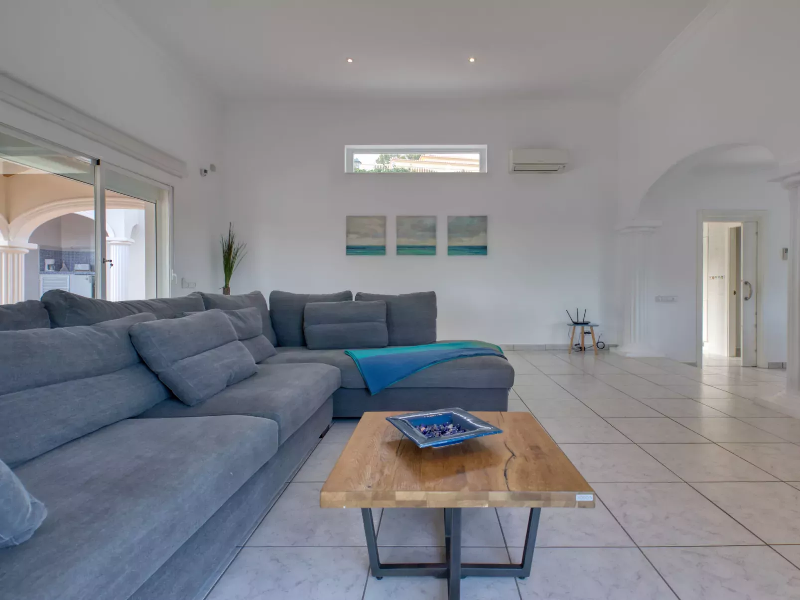 Villa Alta Vista-Inside