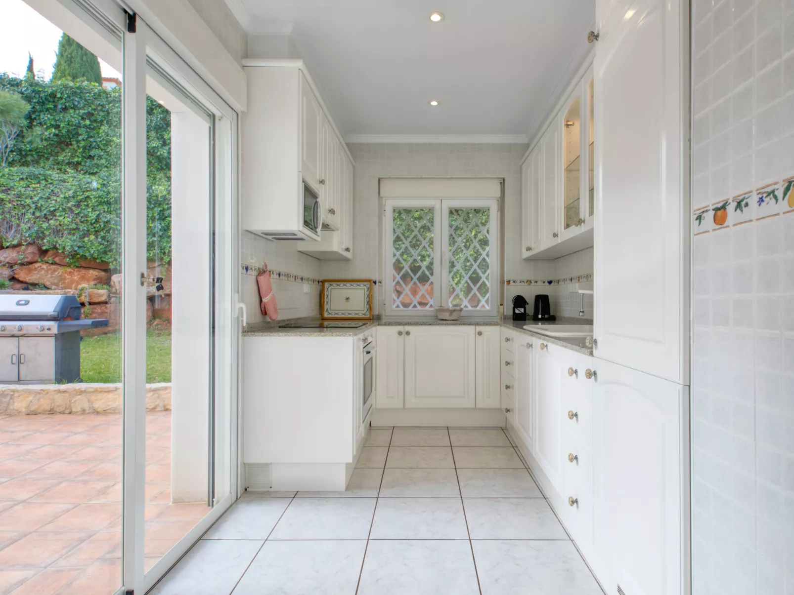 Villa Alta Vista-Inside