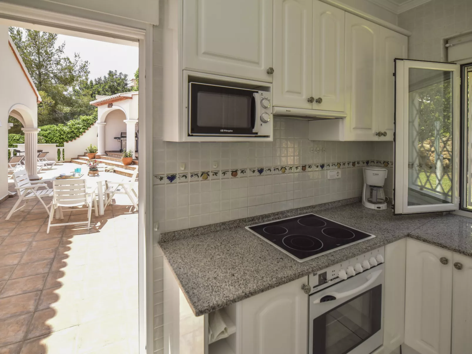 Villa Alta Vista-Inside