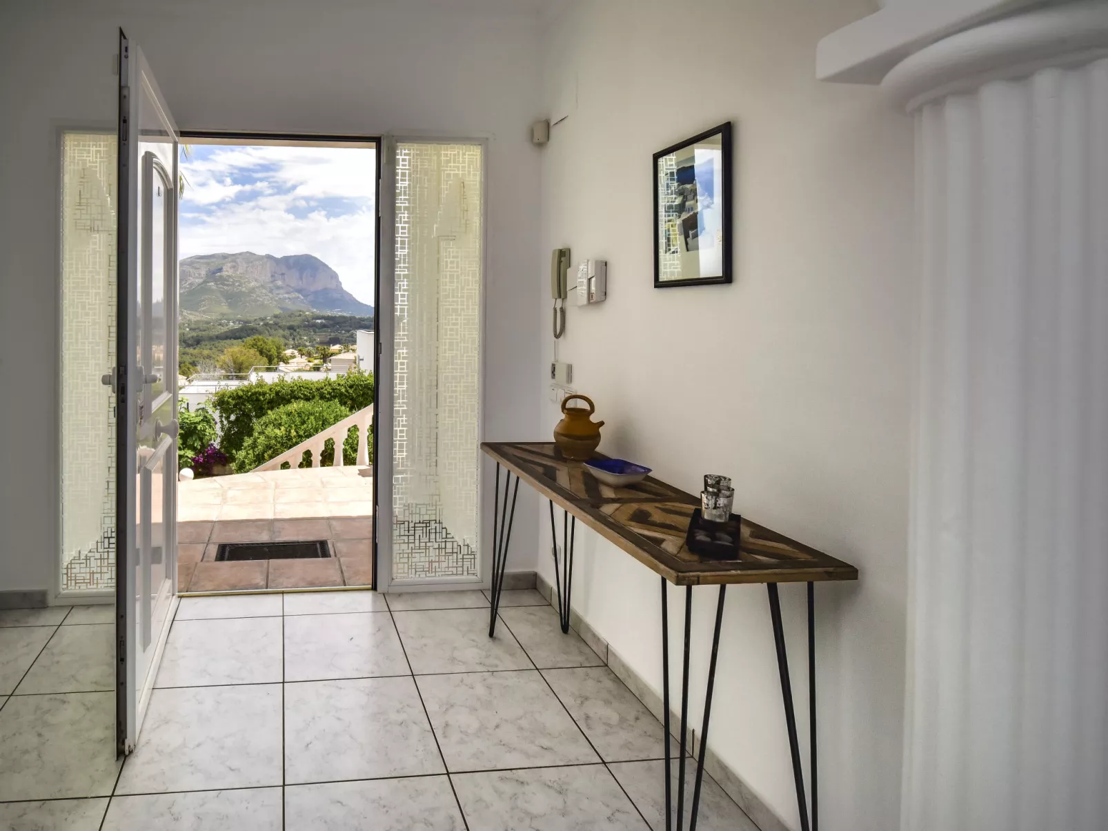 Villa Alta Vista-Inside