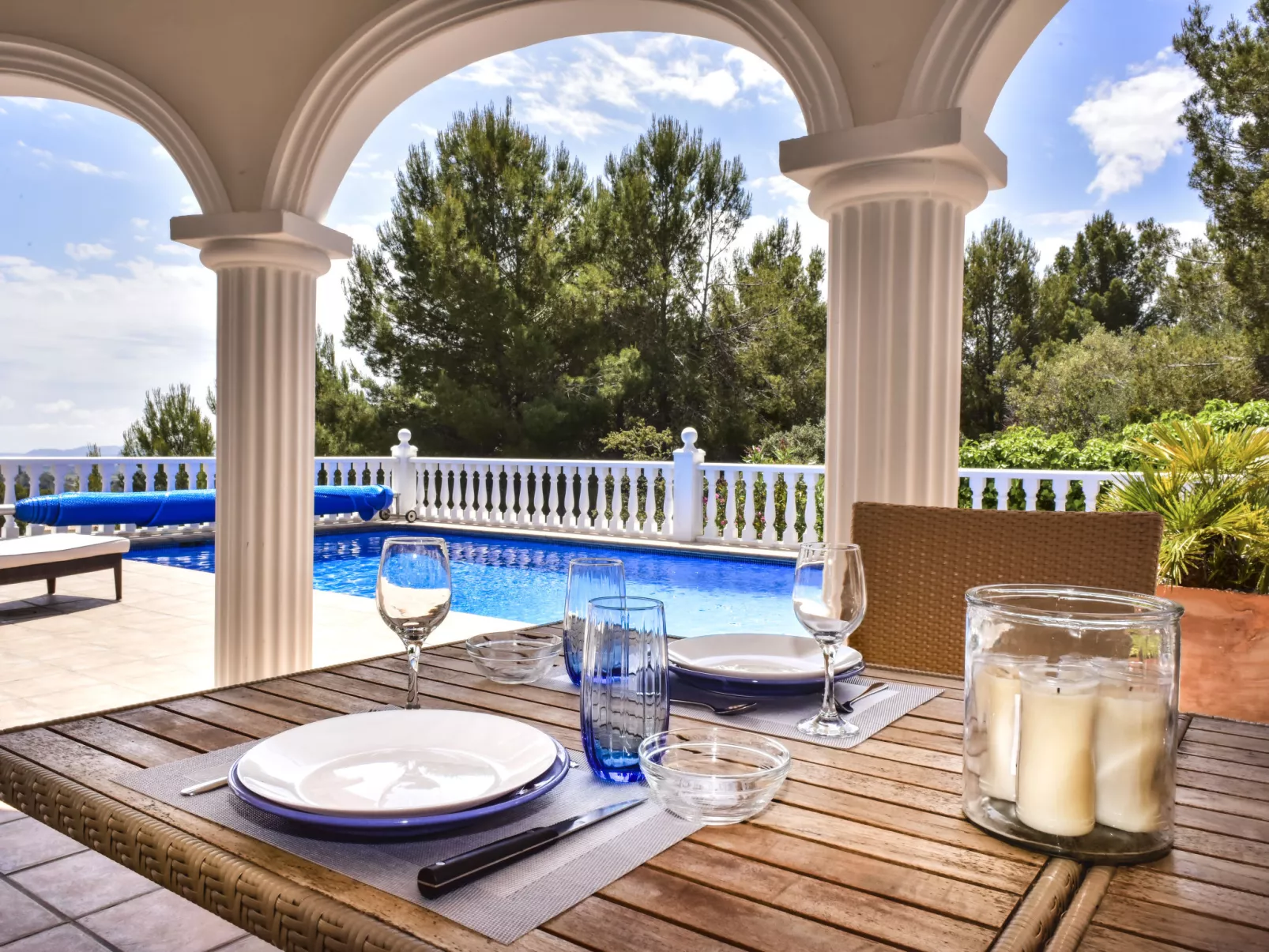 Villa Alta Vista-Outside