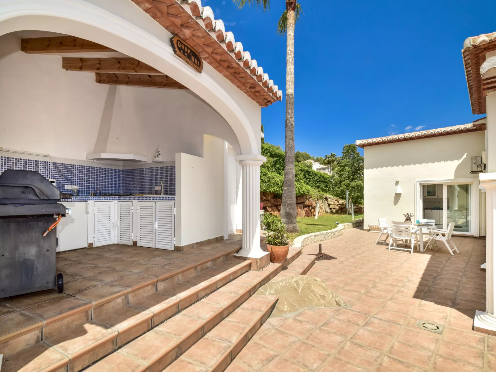 Villa Alta Vista-Outside