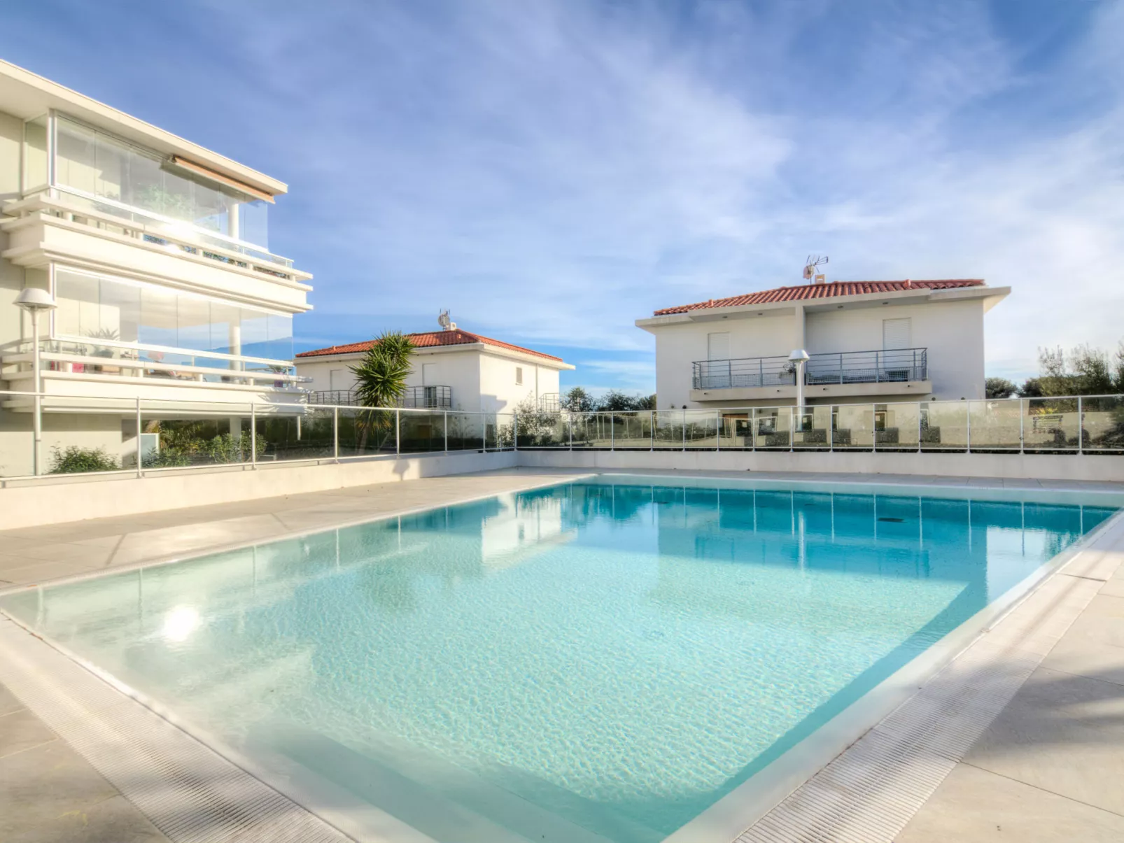 Royal Rivage-Outside