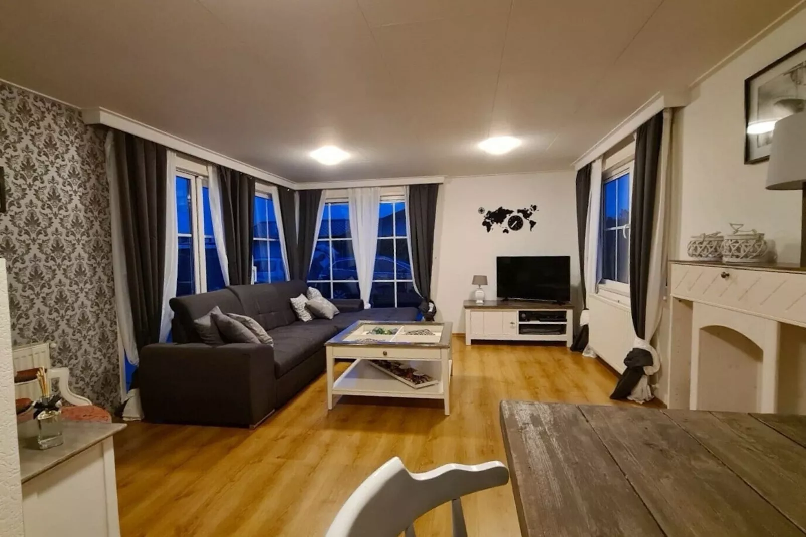 Recreatiepark Rhederlaagse Meren 1-Living room