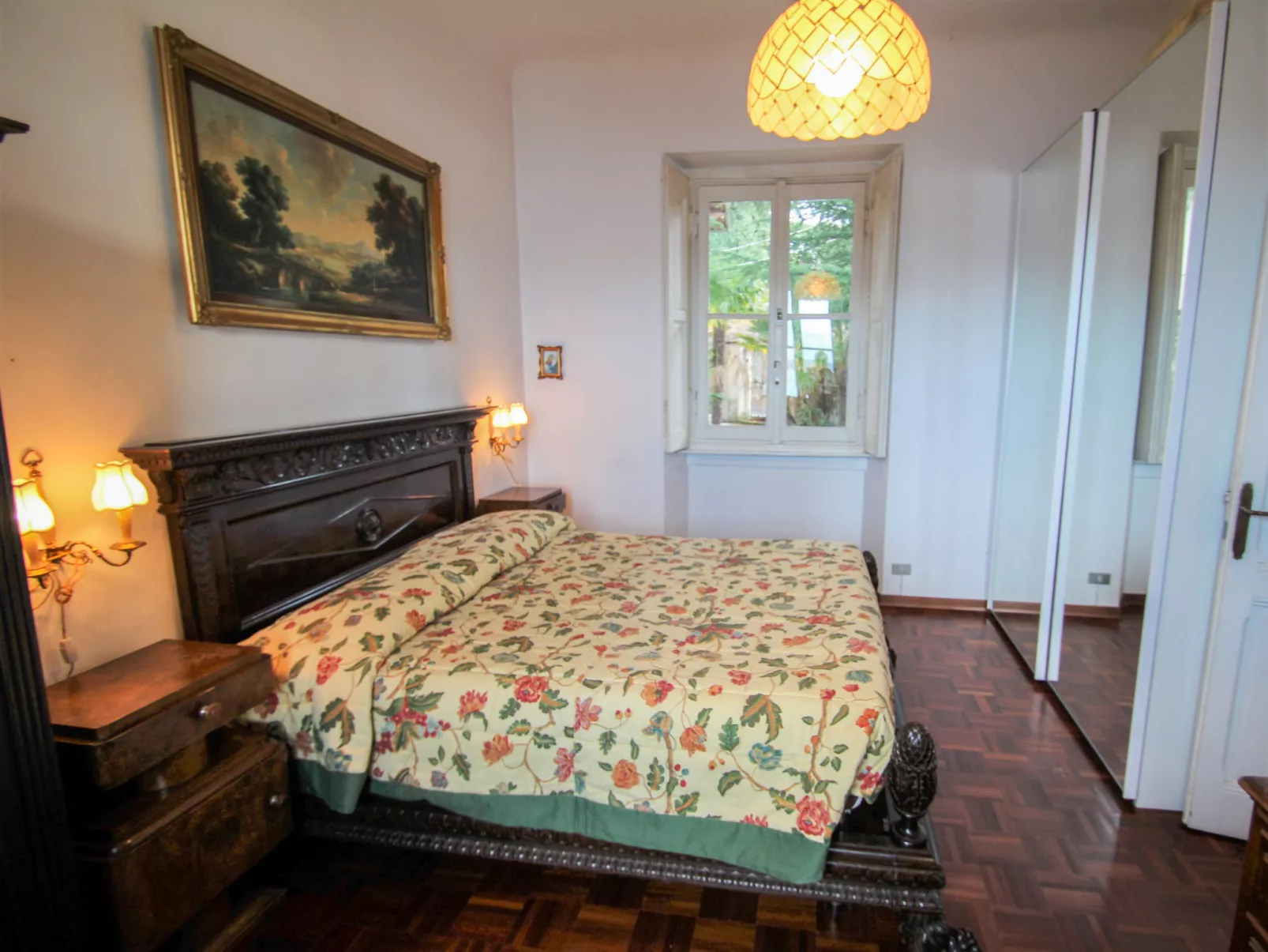 Sul Lago-Inside