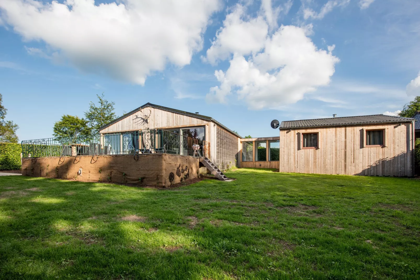 Chalet Bleu-Exterior summer