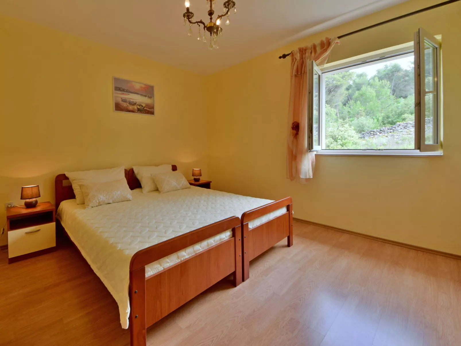 Snježana-Inside