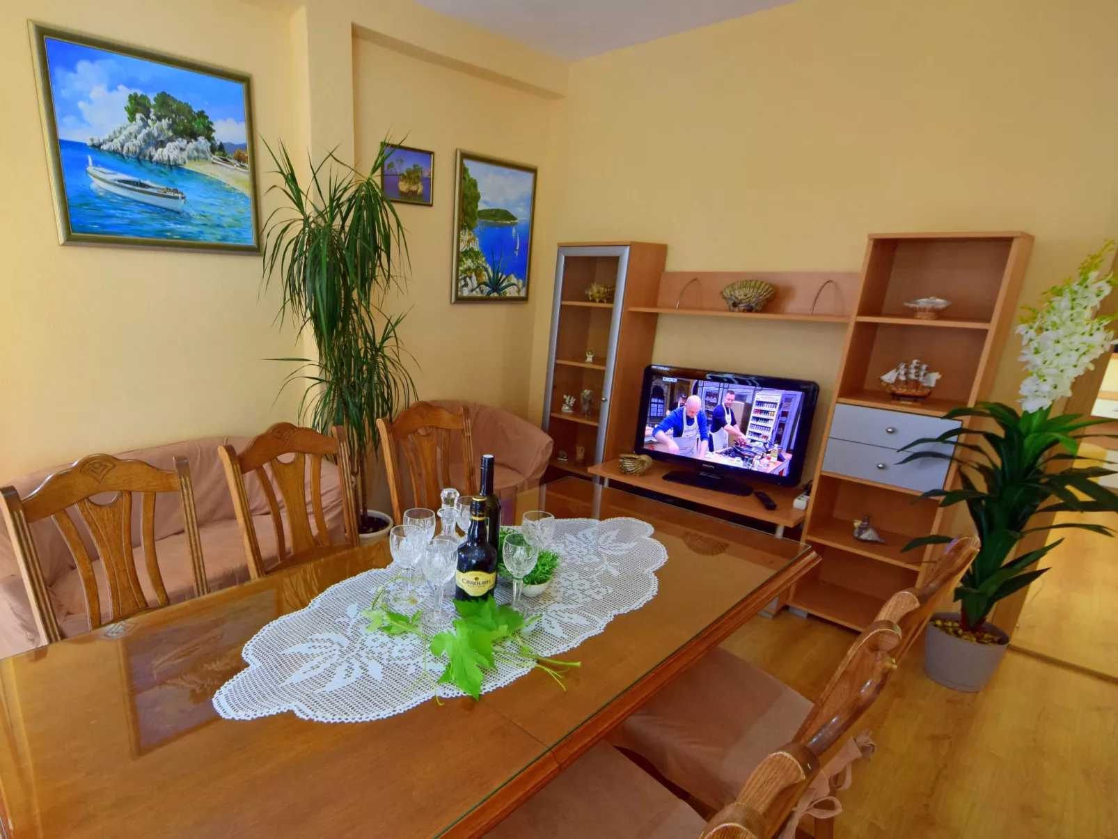 Snježana-Inside