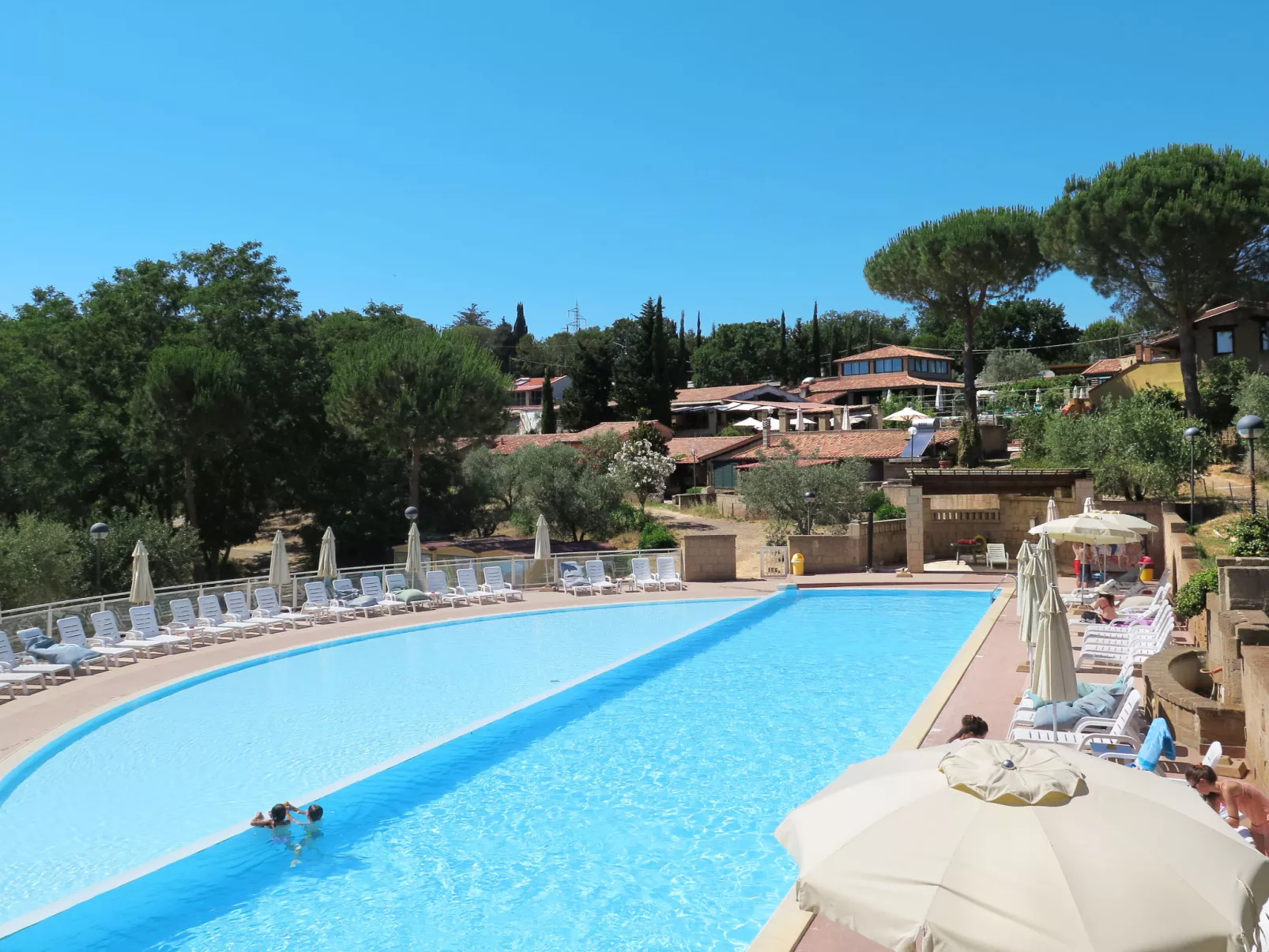 Il Borgo-Outside