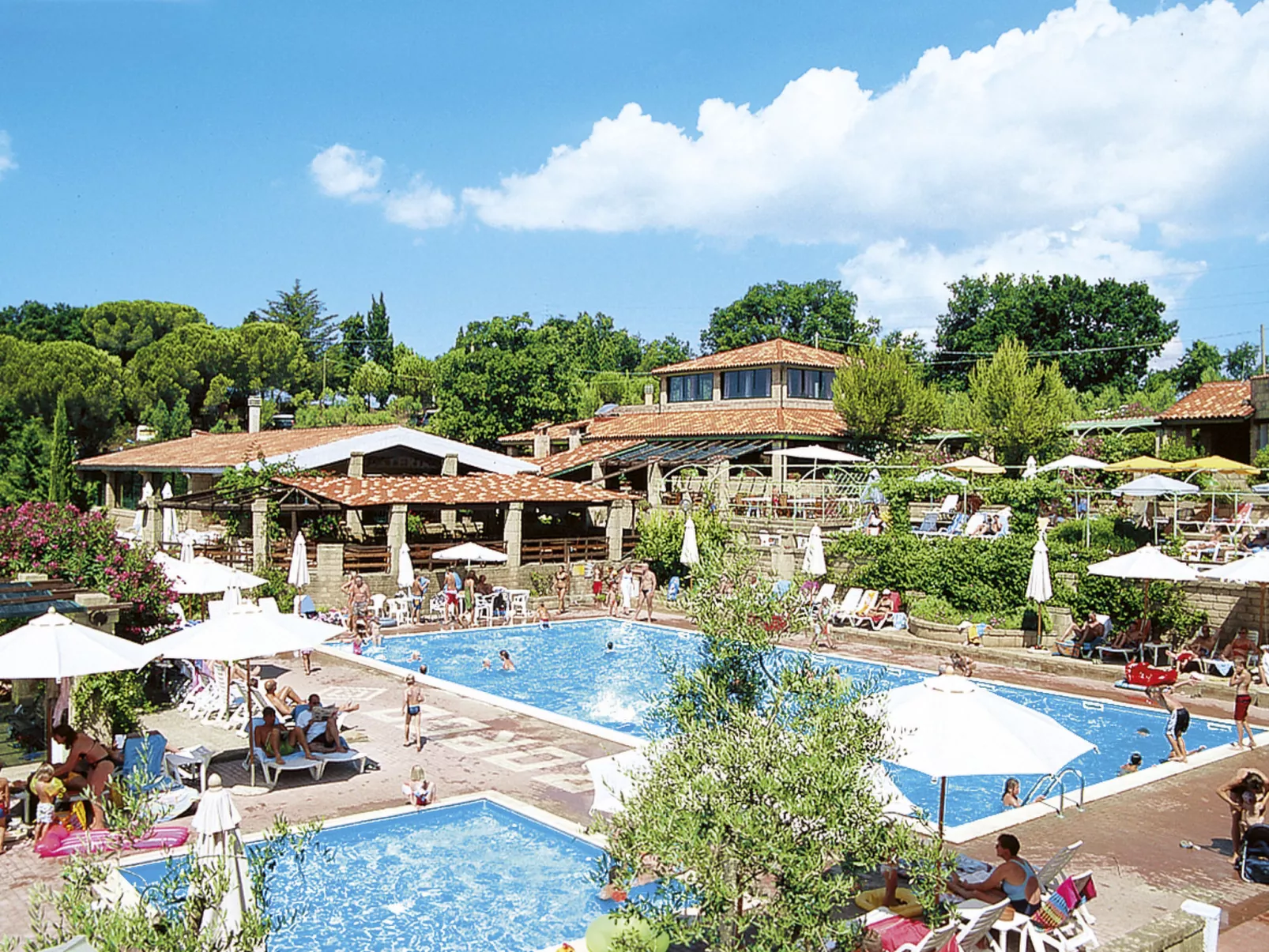 Il Borgo-Outside