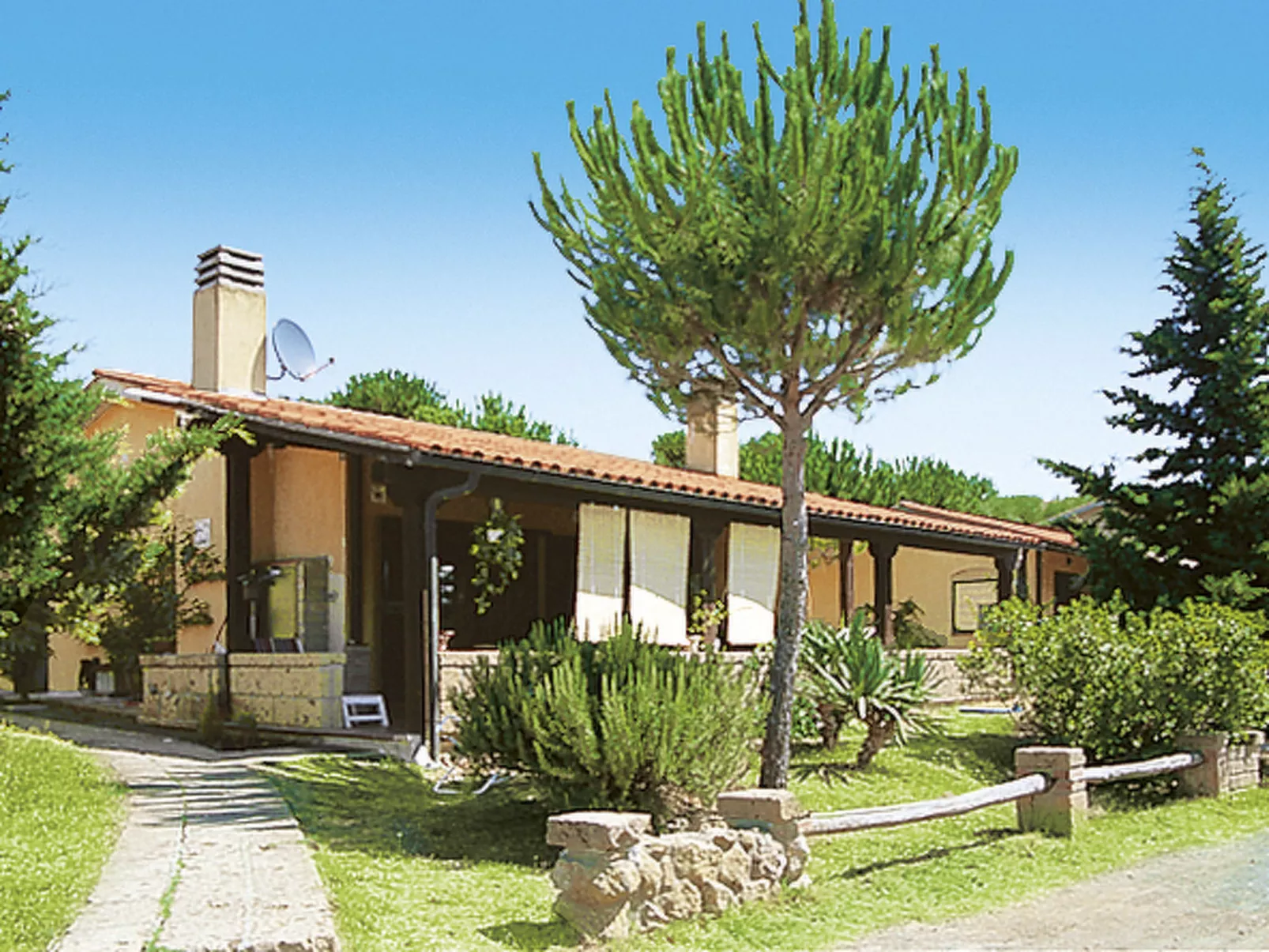 Il Borgo-Outside