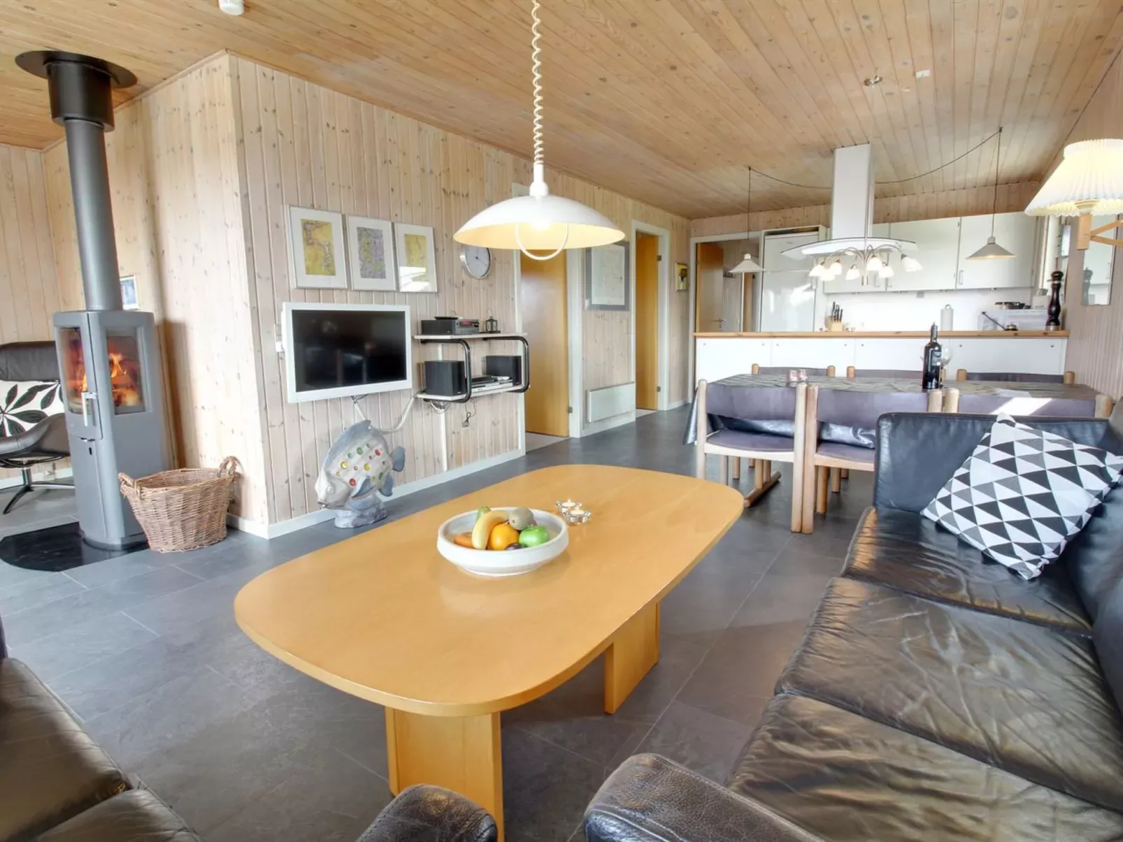 "Odmar" - 300m from the sea-Inside