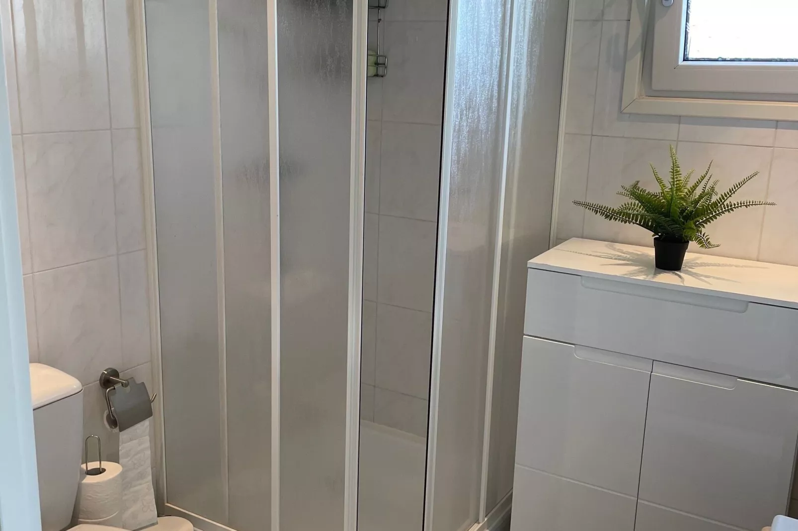 Recreatiepark Rhederlaagse Meren 1-Bathroom