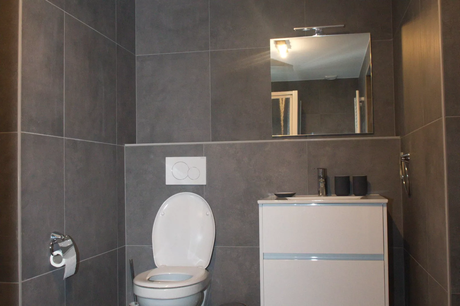 Chalet Bleu-Bathroom
