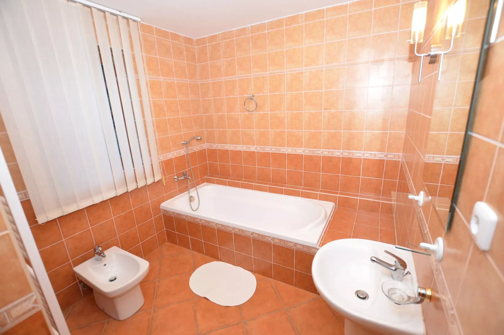 Irena-Bathroom
