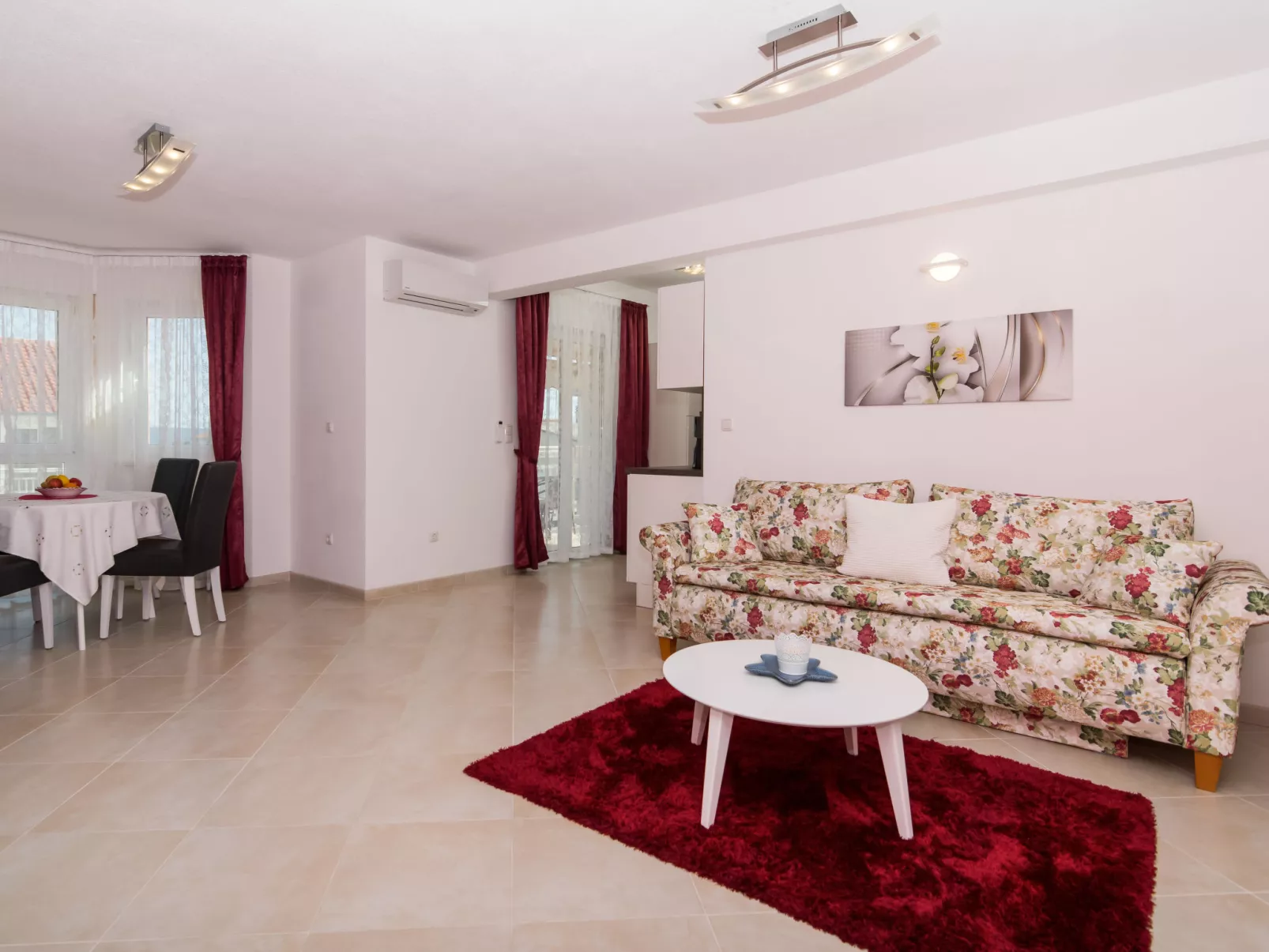 Villa Nikaroni-Dedans