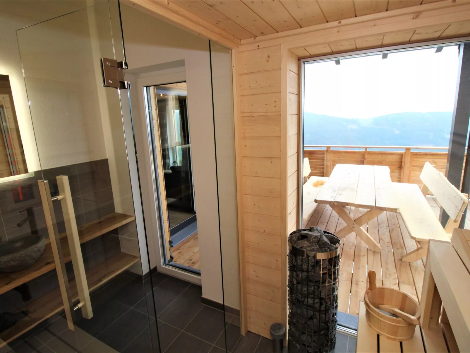Mountain Lodge - Klippitztörl-Inside