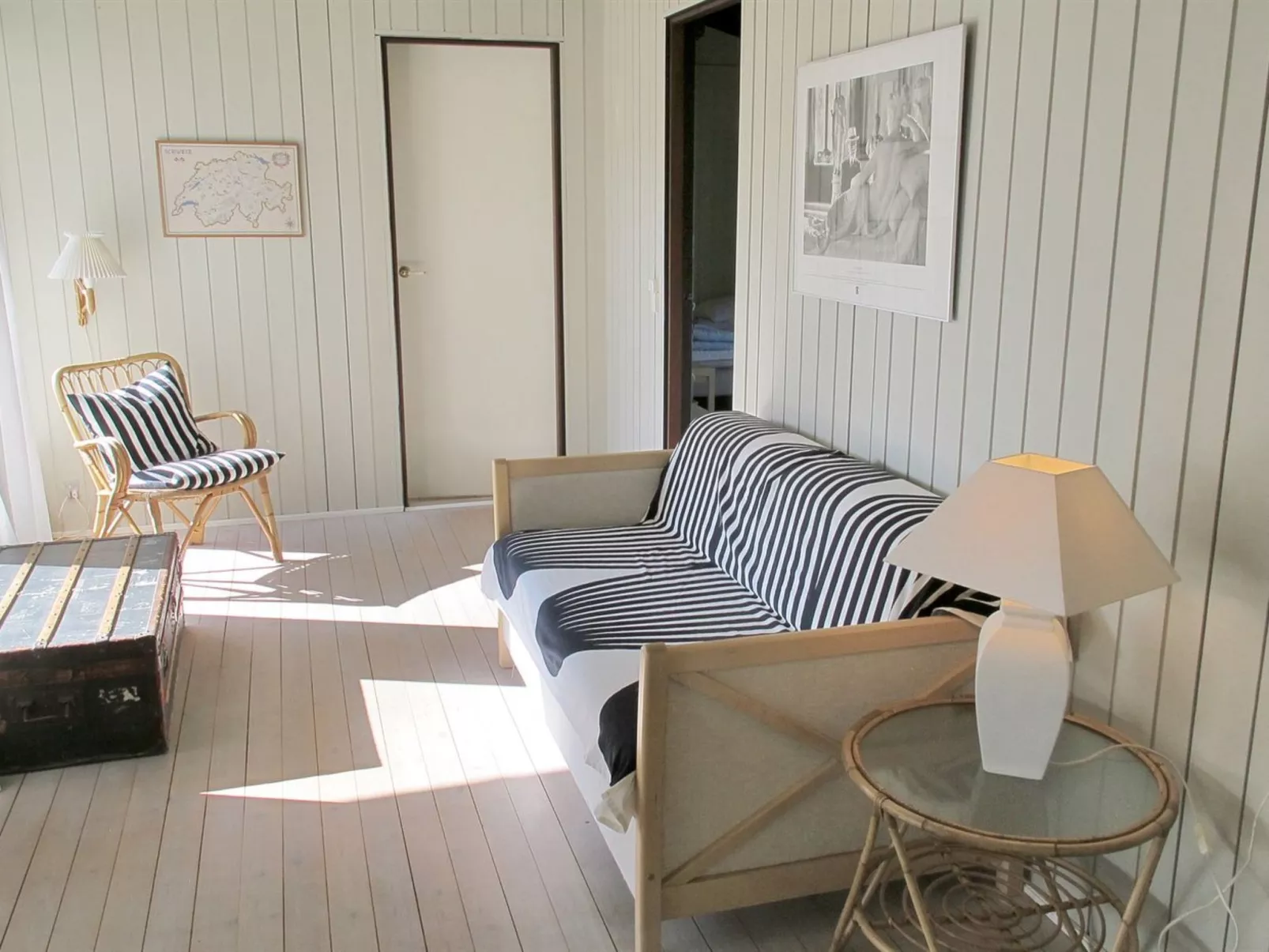 "Claudette" - 1km from the sea-Inside