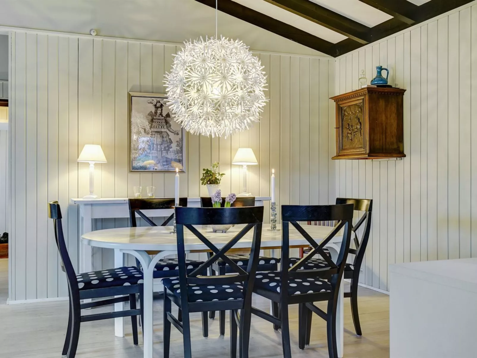"Claudette" - 1km from the sea-Inside