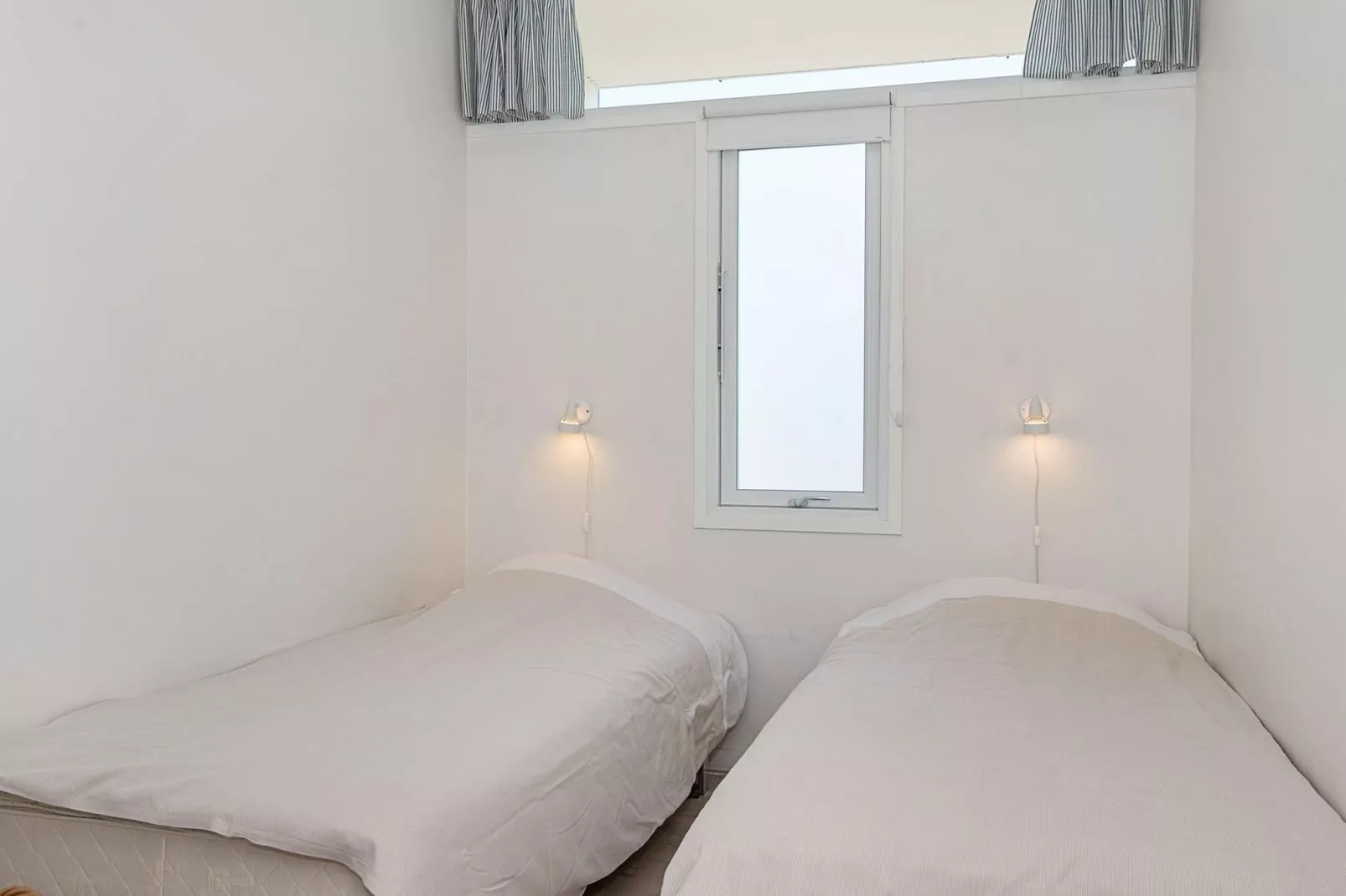 2 room,ground floor or 1.-Indoor