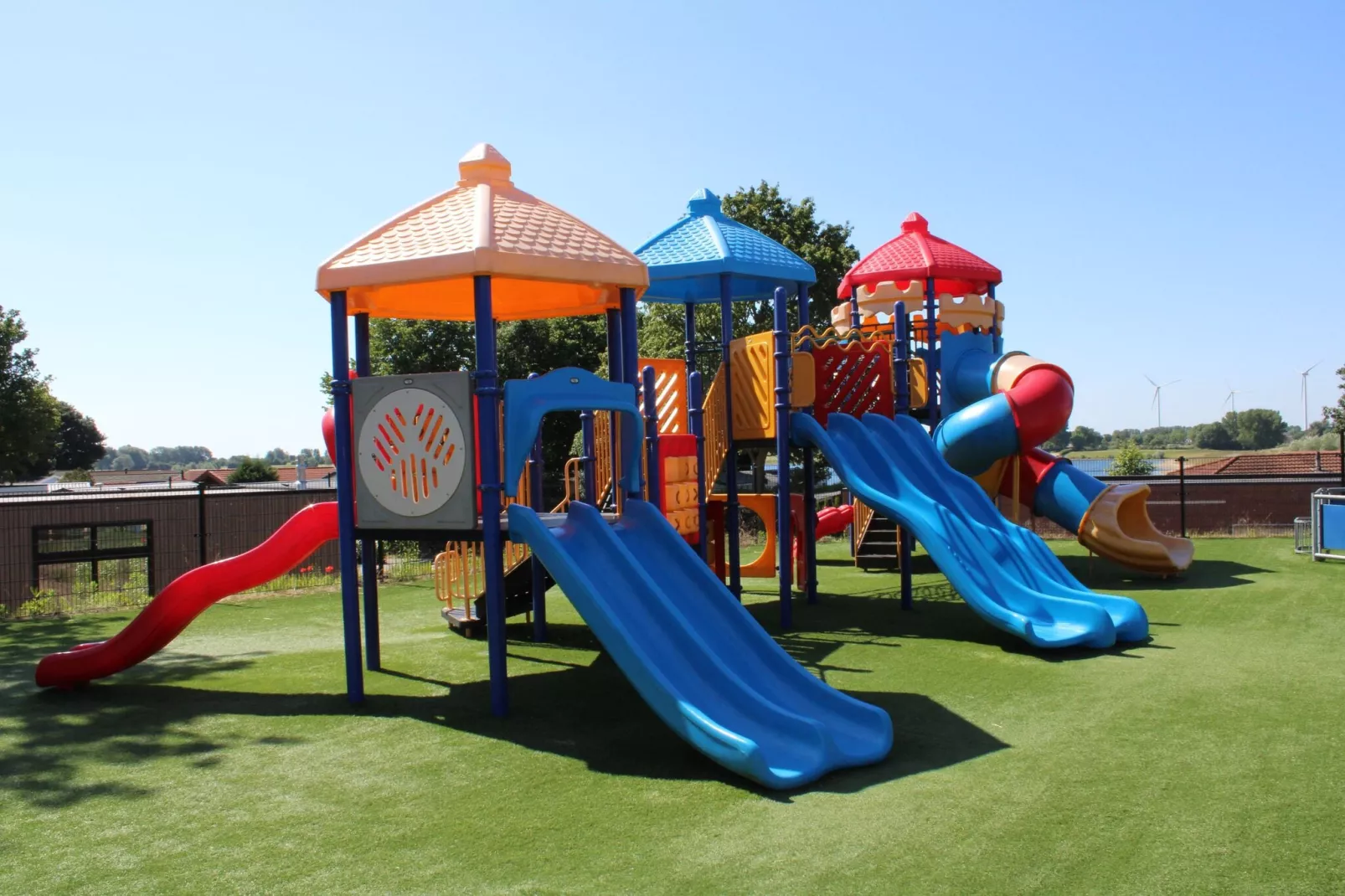 Recreatiepark Rhederlaagse Meren 1-Park facilities