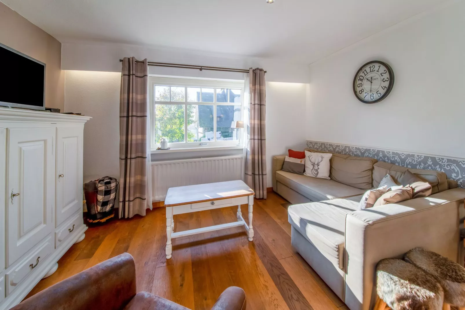 Cottage 89-Living room