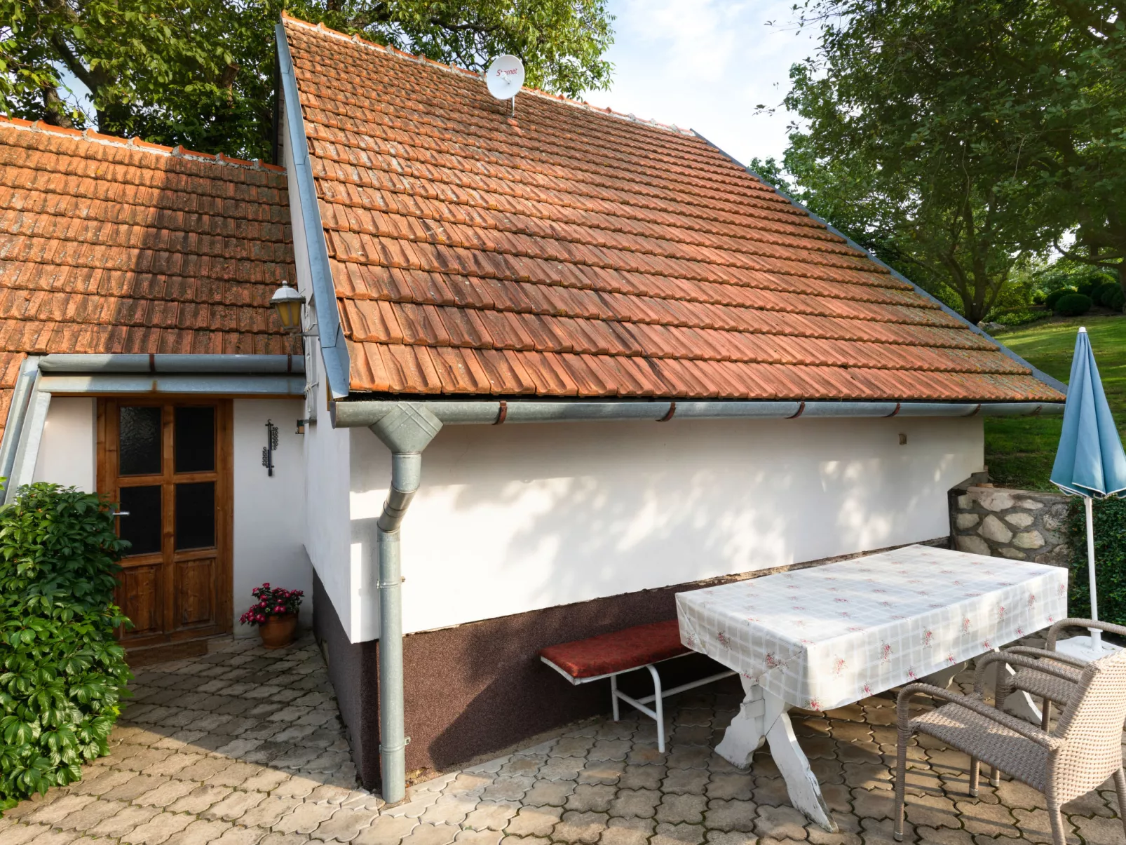 Horní Věstonice-Outside