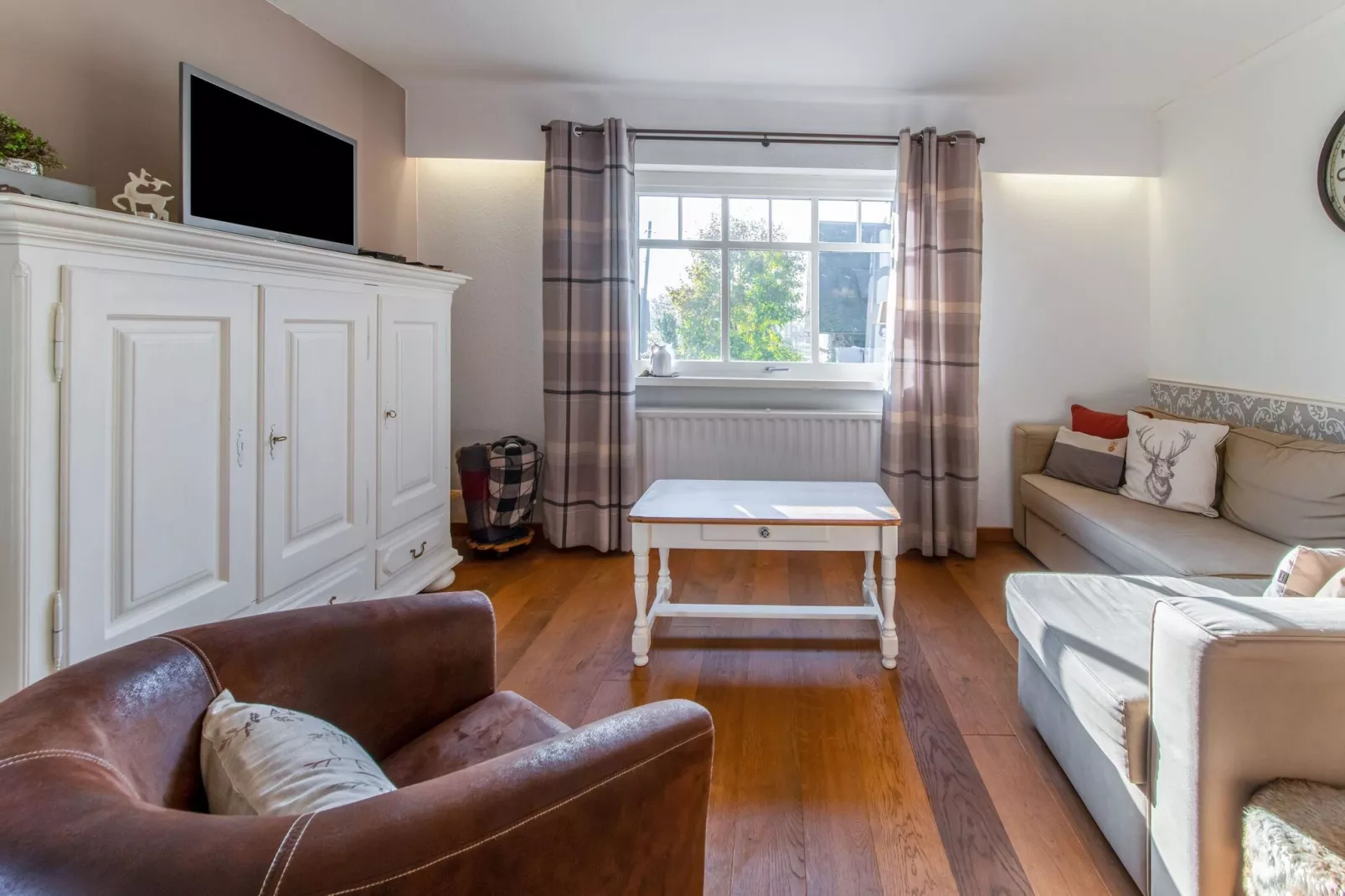 Cottage 89-Living room
