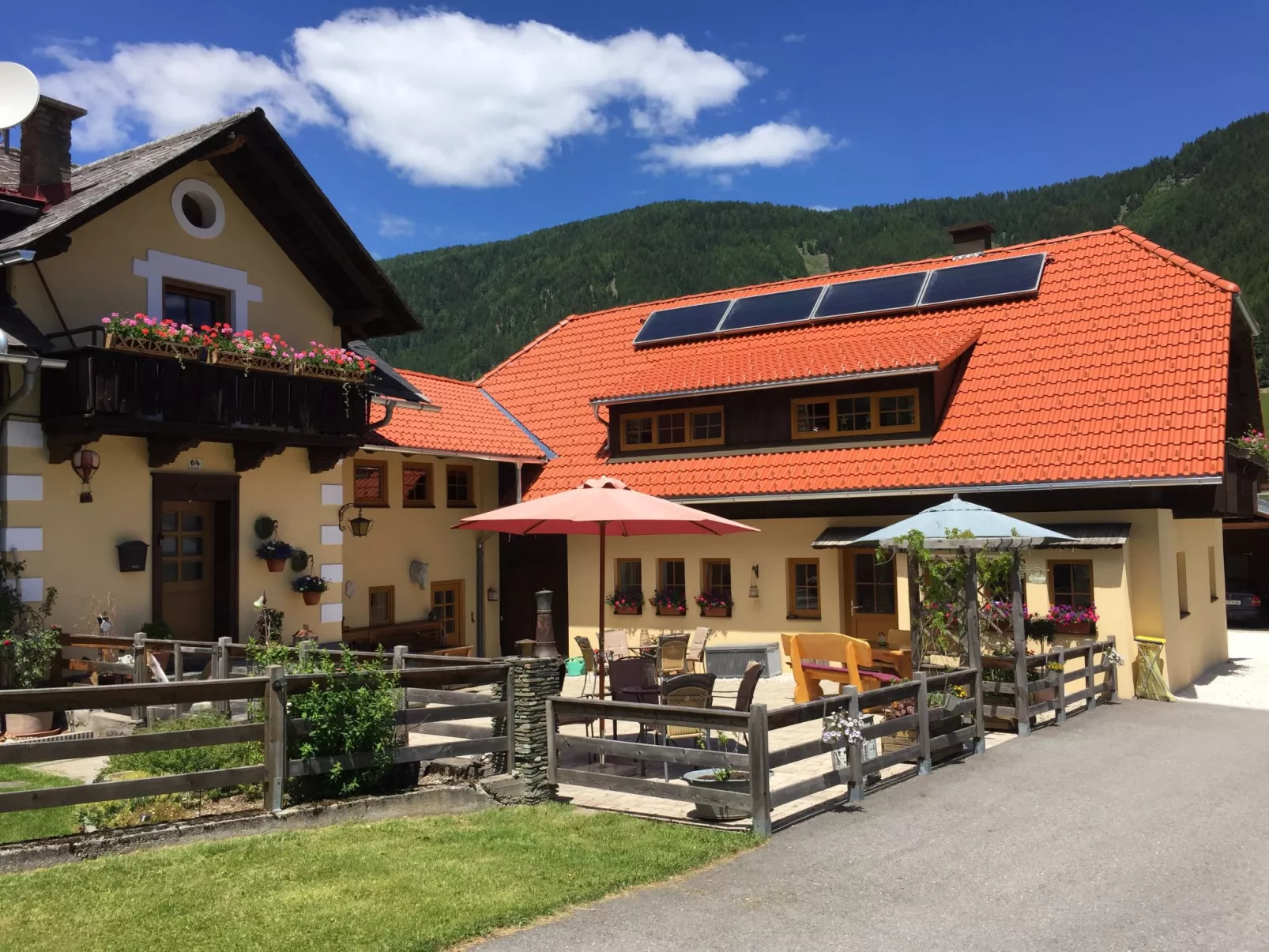 Ferienwohnung Gurkhof 1 - Nockhaus-Outside