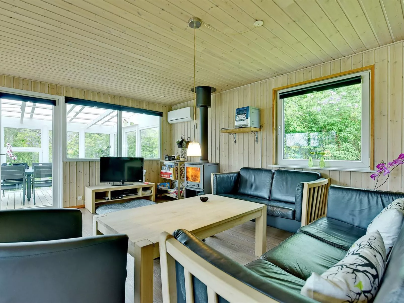 "Peder" - 950m from the sea-Inside