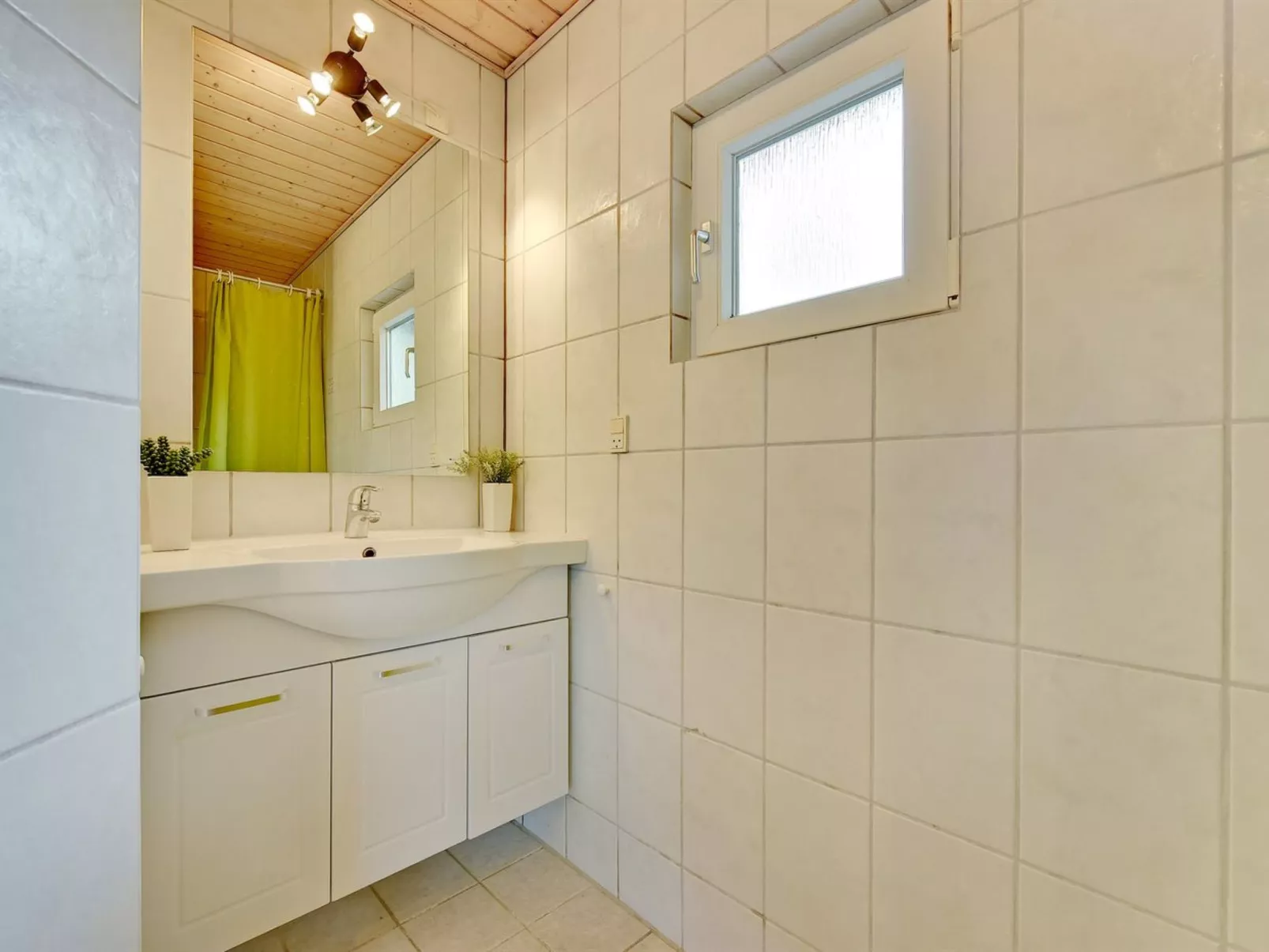 "Peder" - 950m from the sea-Inside