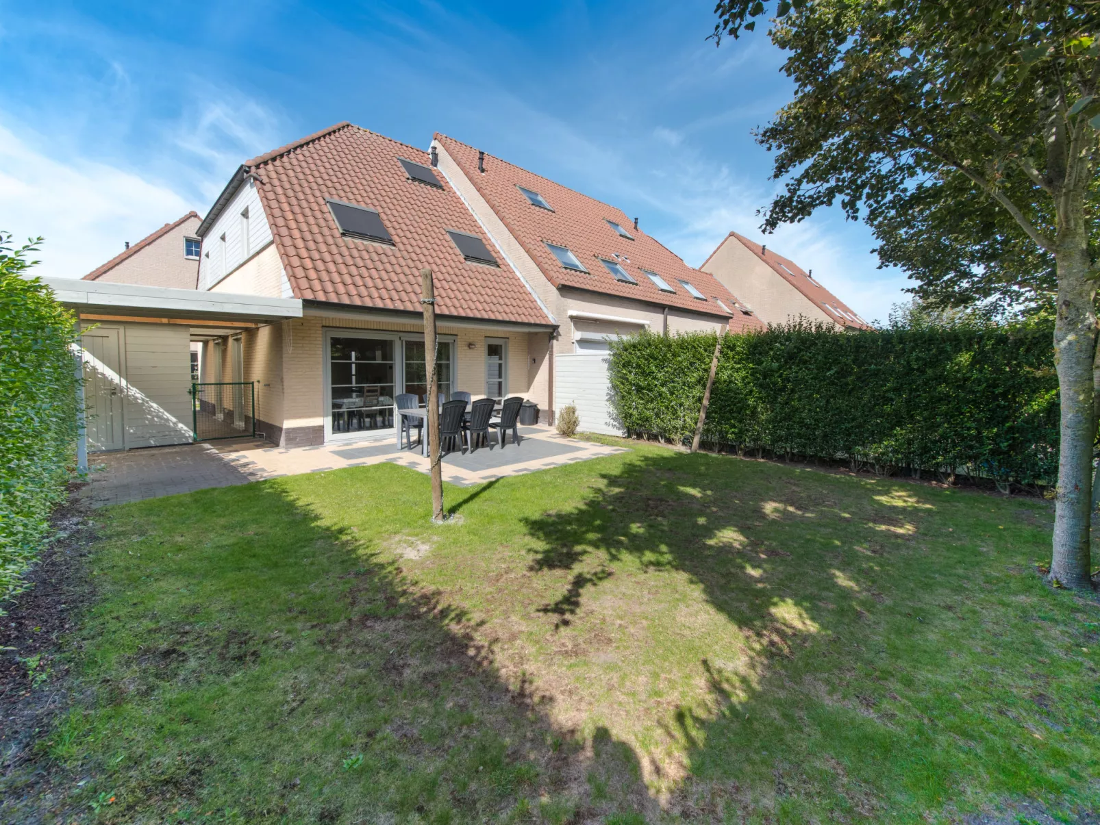 Boonenhove nr.72 with parking-Draußen