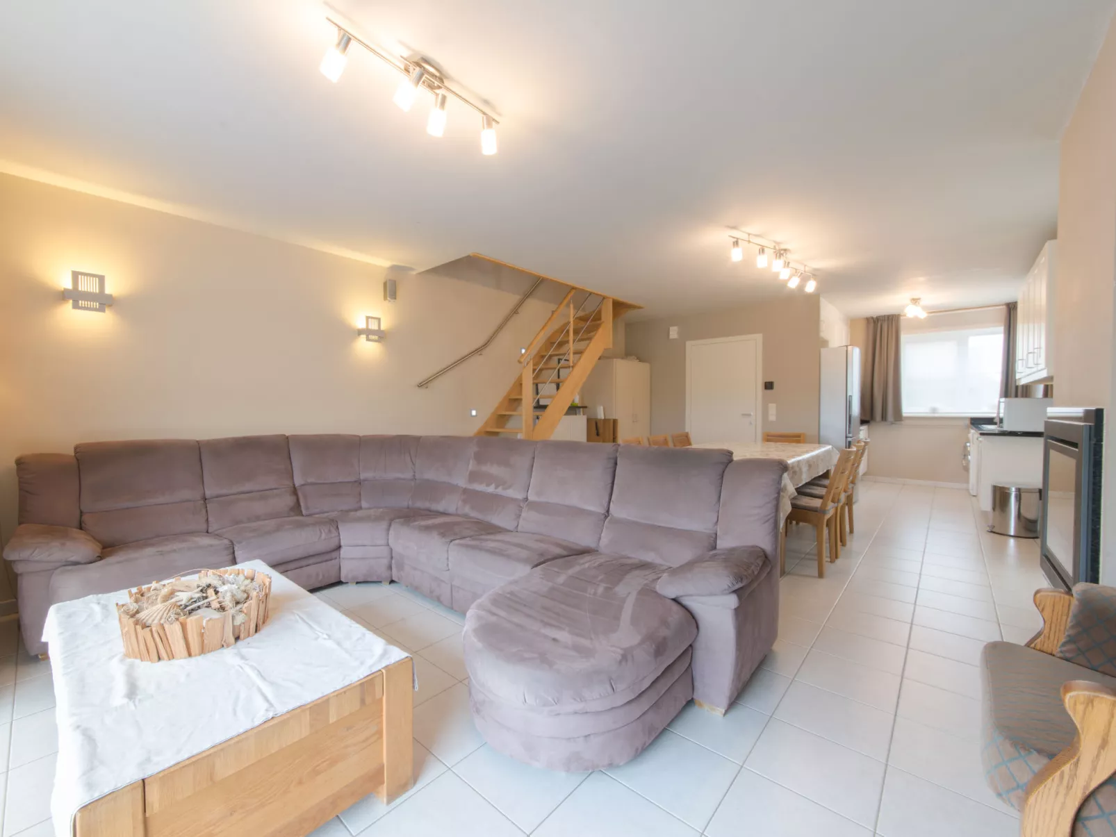 Boonenhove nr.57 with parking-Dedans