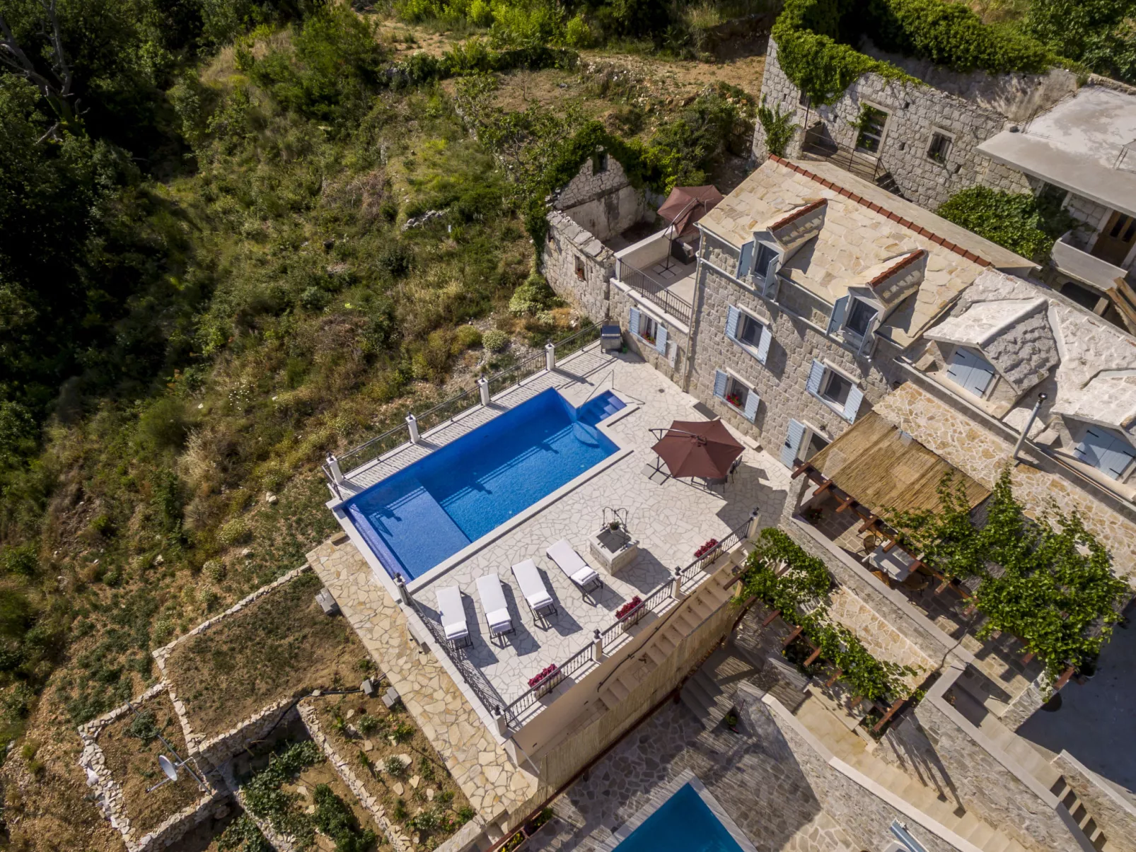 Villa Nareste-Outside