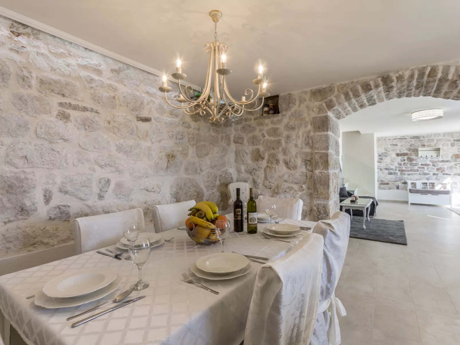 Villa Nareste-Inside