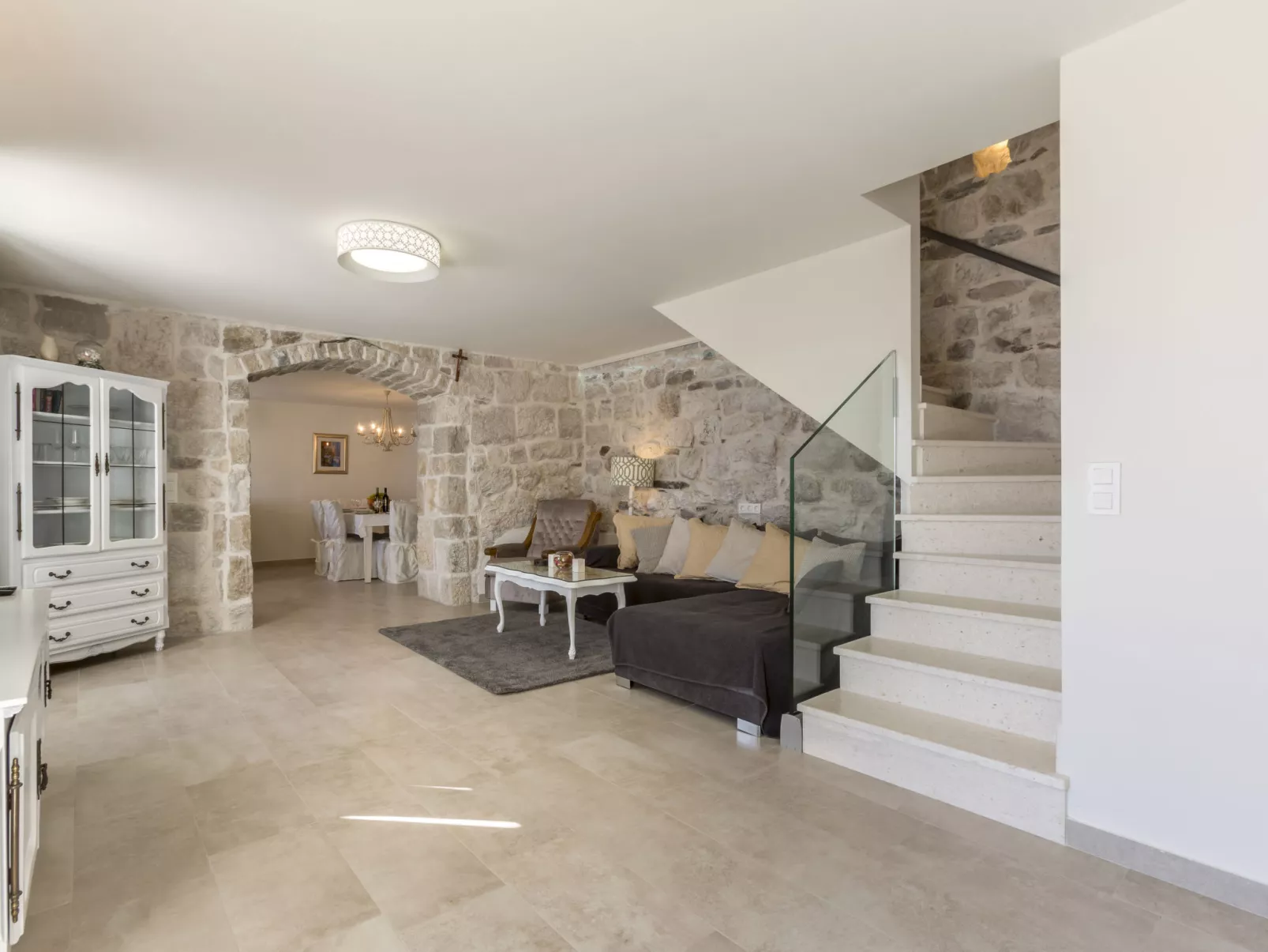 Villa Nareste-Inside