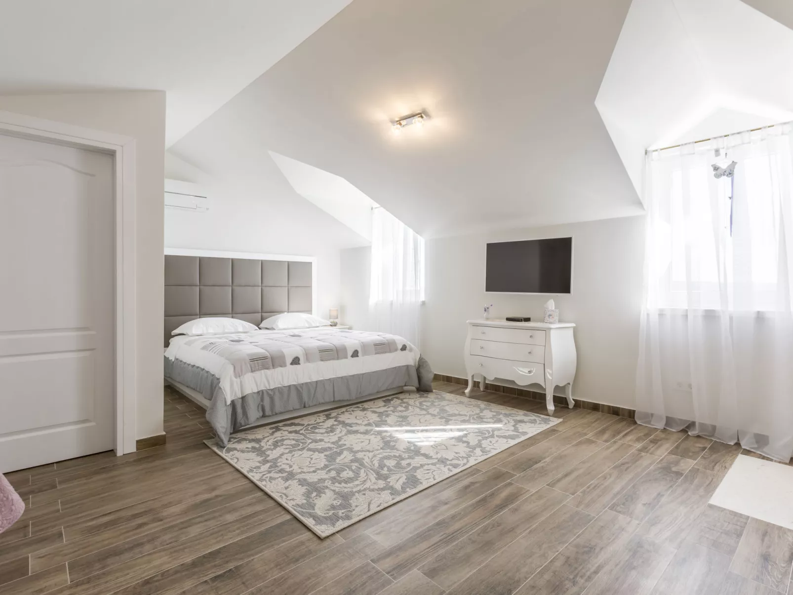 Villa Nareste-Inside