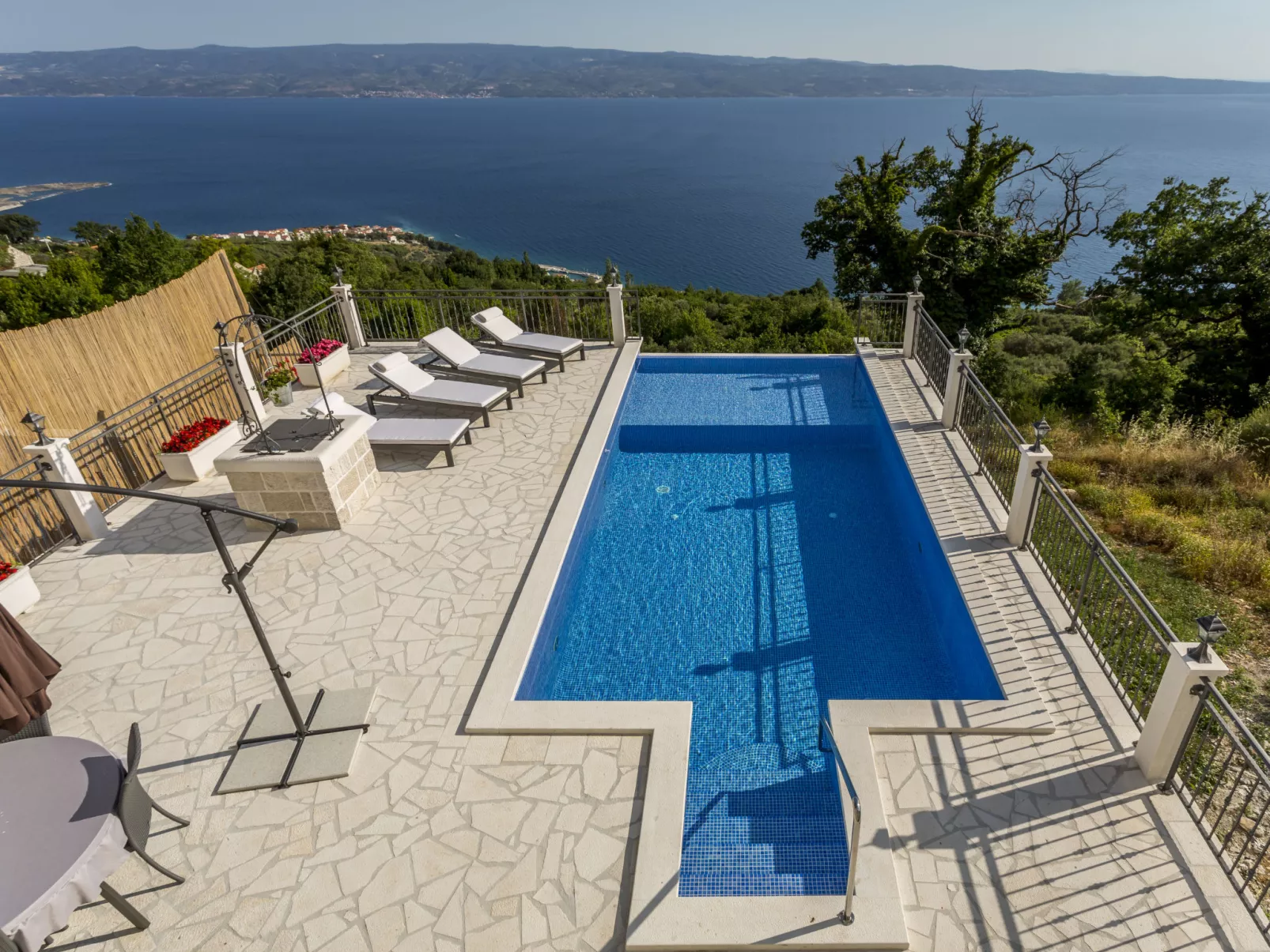 Villa Nareste-Outside