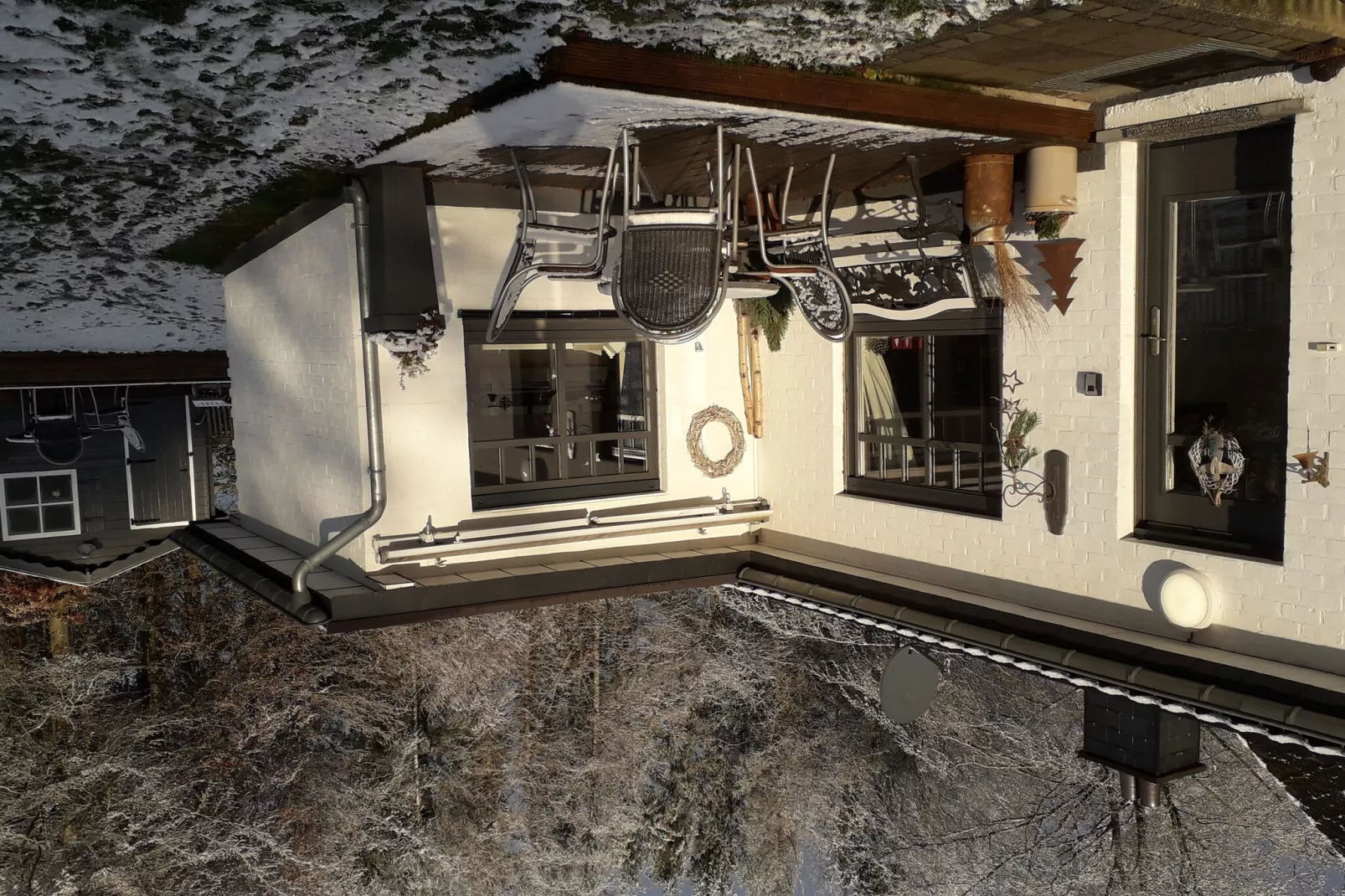 Cottage 89-Exterior winter